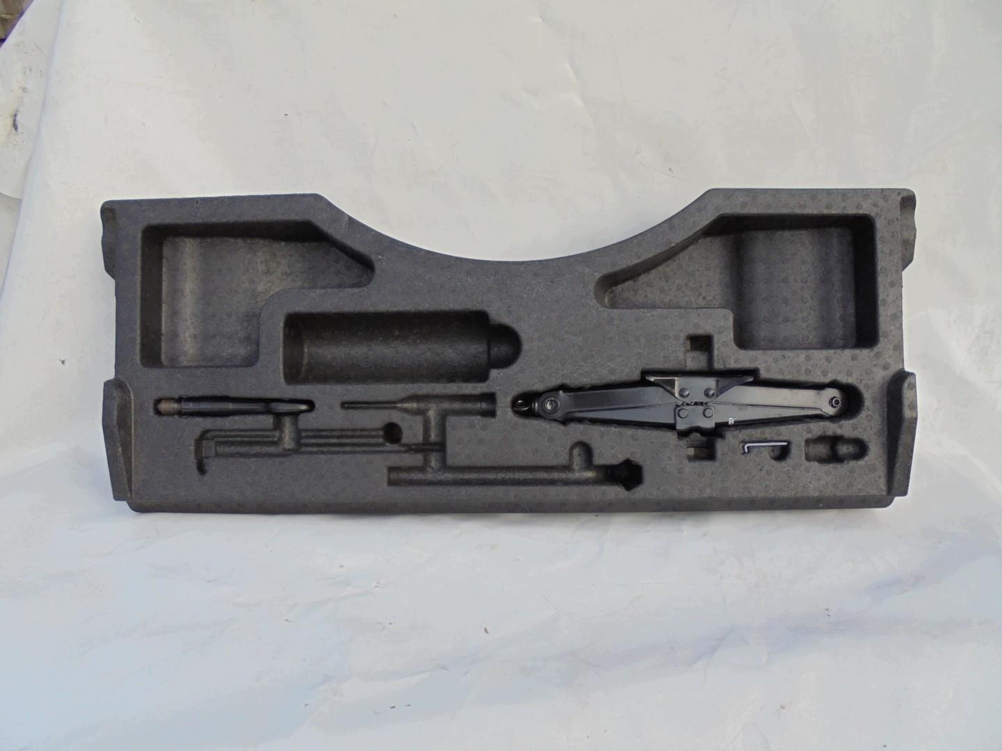 Wagenheber Rad Styropor Werkzeug VW Touran II III 5T 5TA OEM 5TA012115G image 2