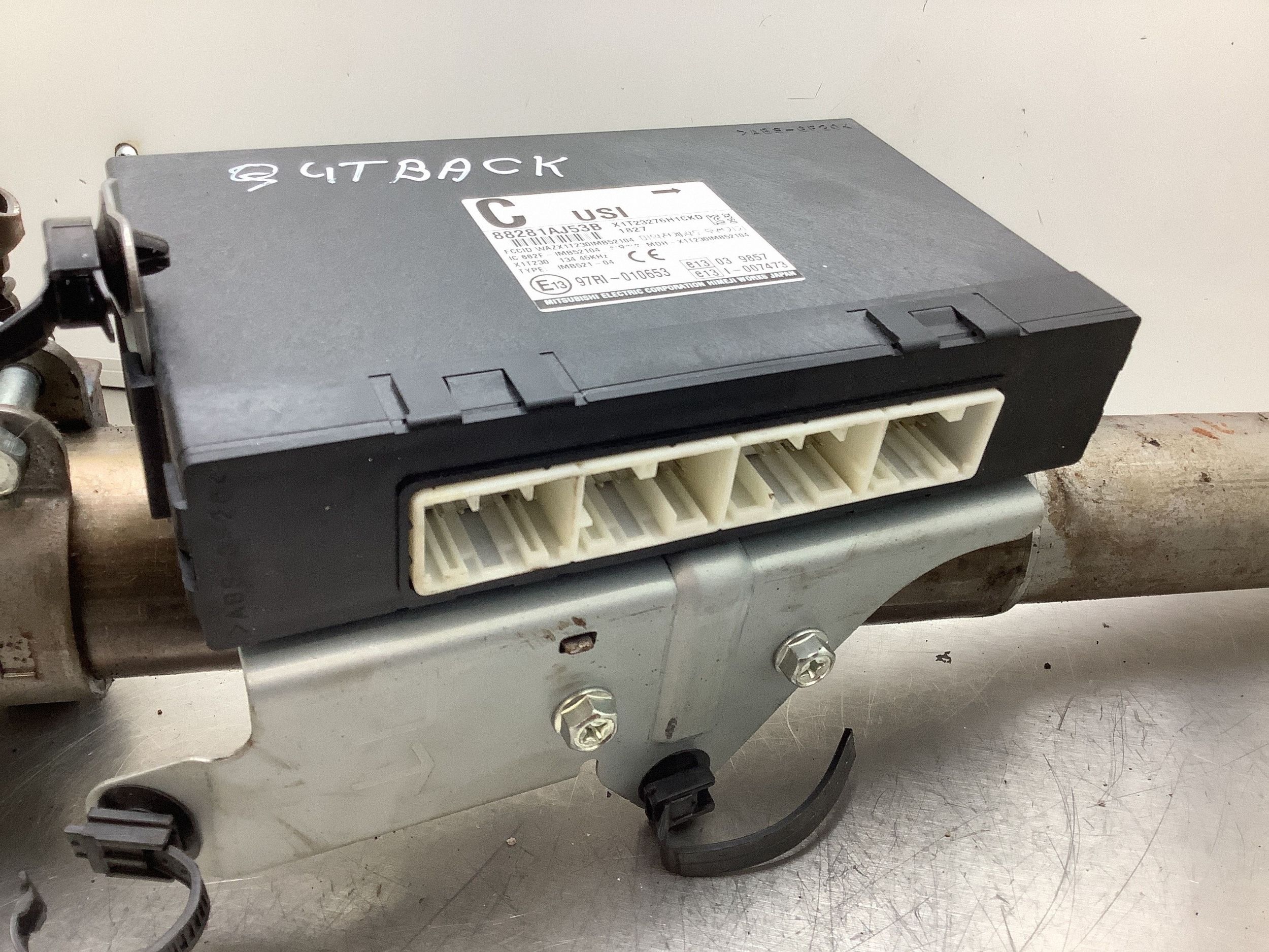 Colonne de direction Subaru Outback 97RI010653 image 3