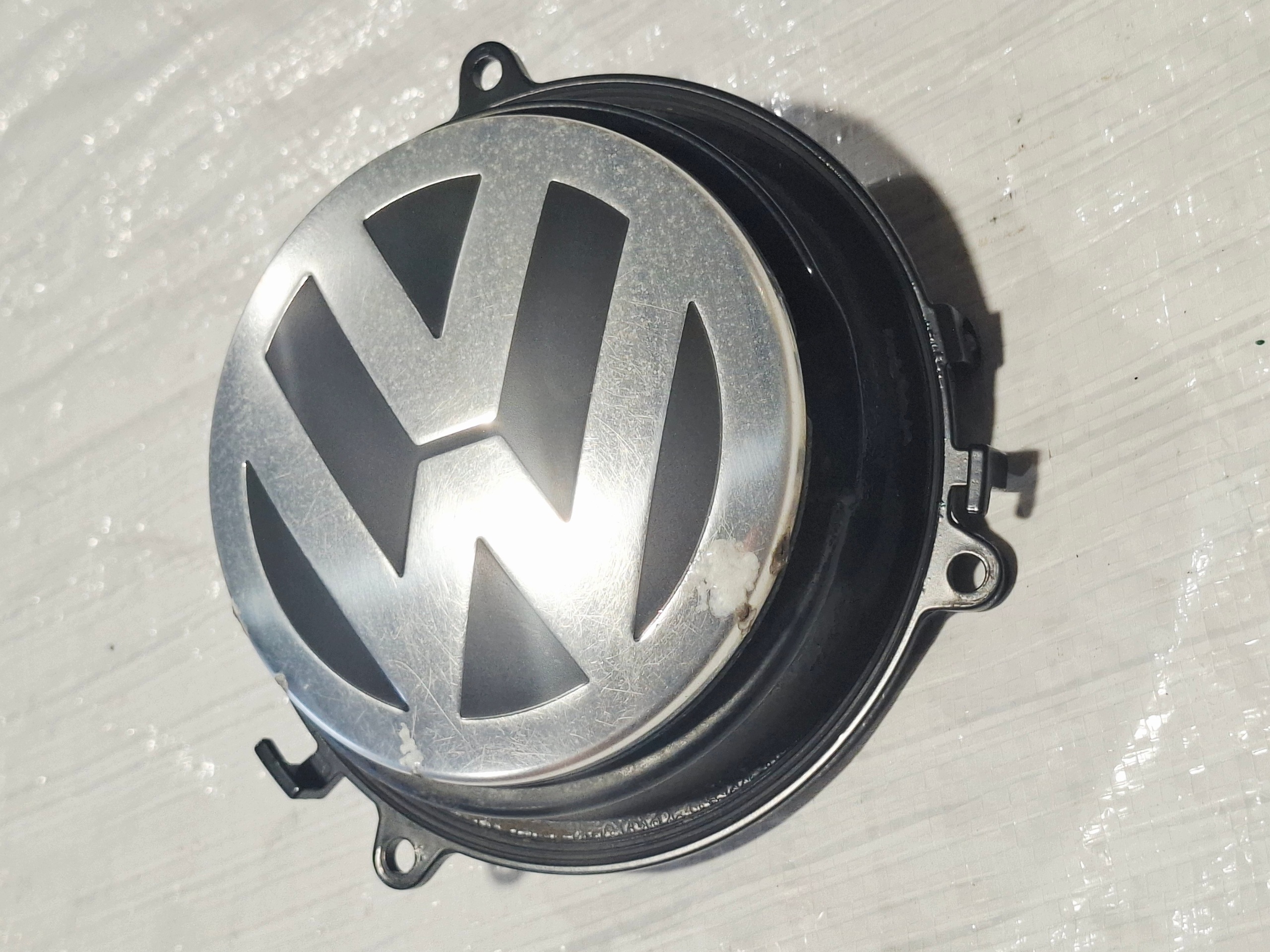 Poignée hayon VW Golf V 1K0827469D image 3