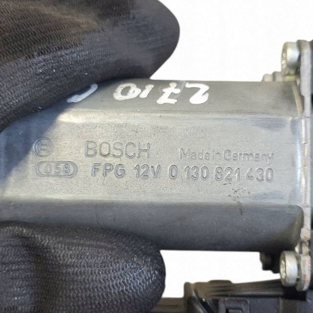 VW Golf V/VI Moteur Module Vitre Arrière Droite 5M0839402D image 4