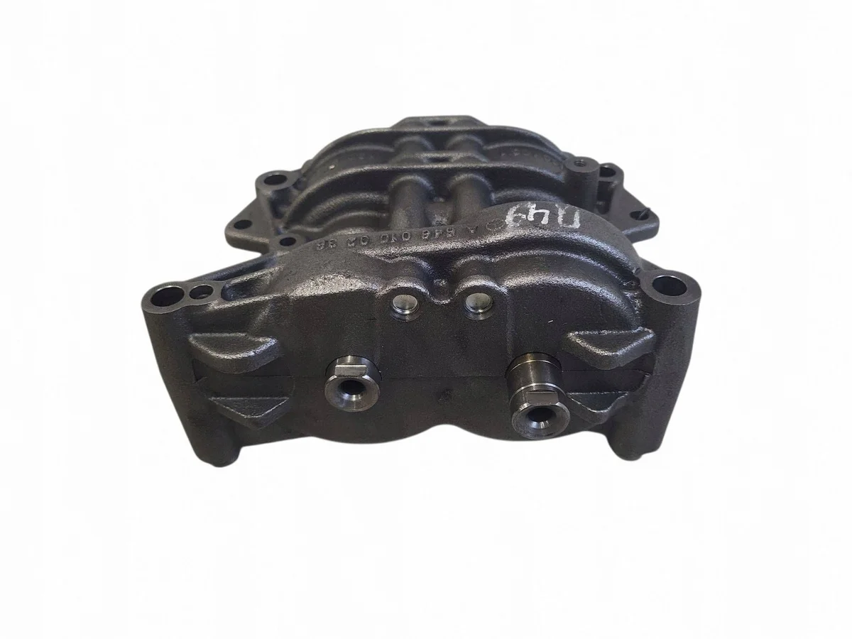 Oliepomp Mercedes W211 W204 2.2 CDI A6460100236 image 3