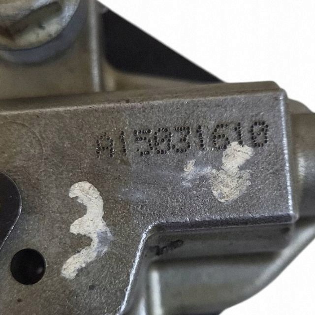 Peça de Compartimento do Motor Opel Astra K A15031610 image 4
