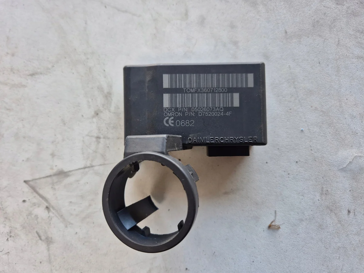 Dodge Nitro sytytysmoduuli 05026073AQ