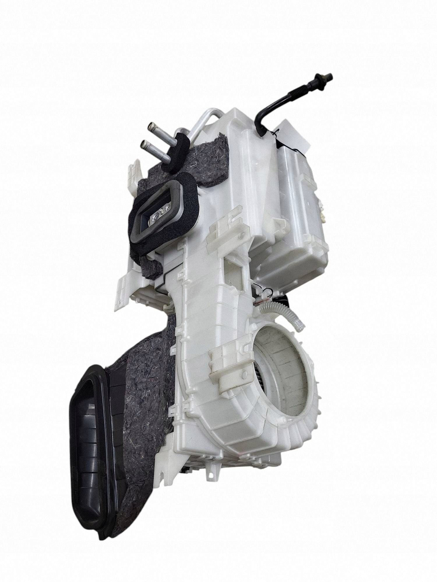 Groupe de chauffage Citroen C-Crosser CAB142A076 image 3