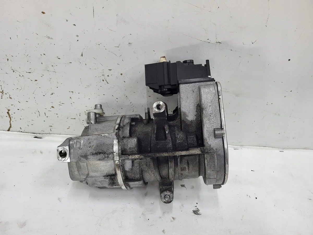 Compressor Ar Condicionado Mercedes A0008306802 image 3