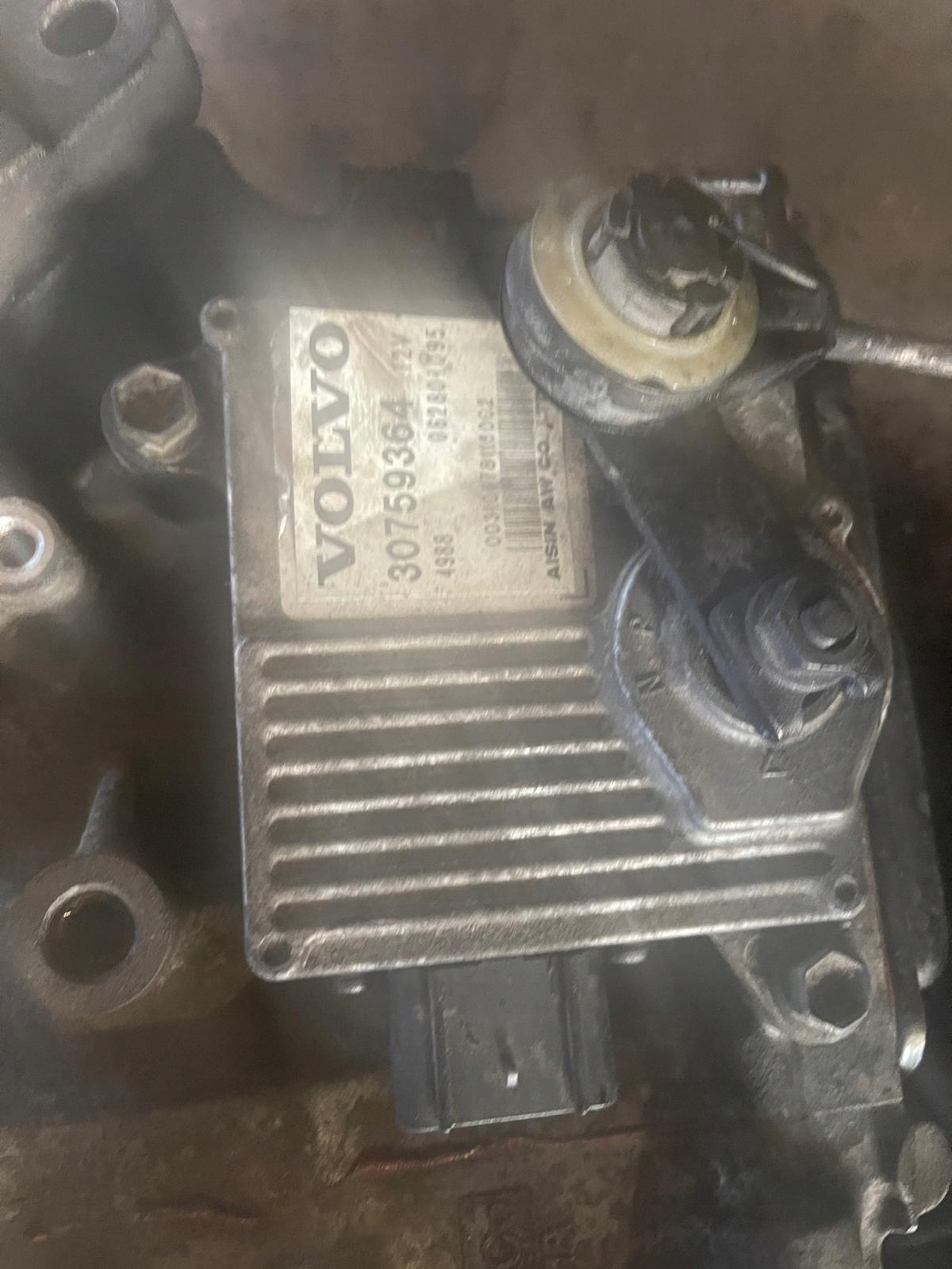 Volvo S80 II V70 III 2.4 D5 Vaihteisto 31256205