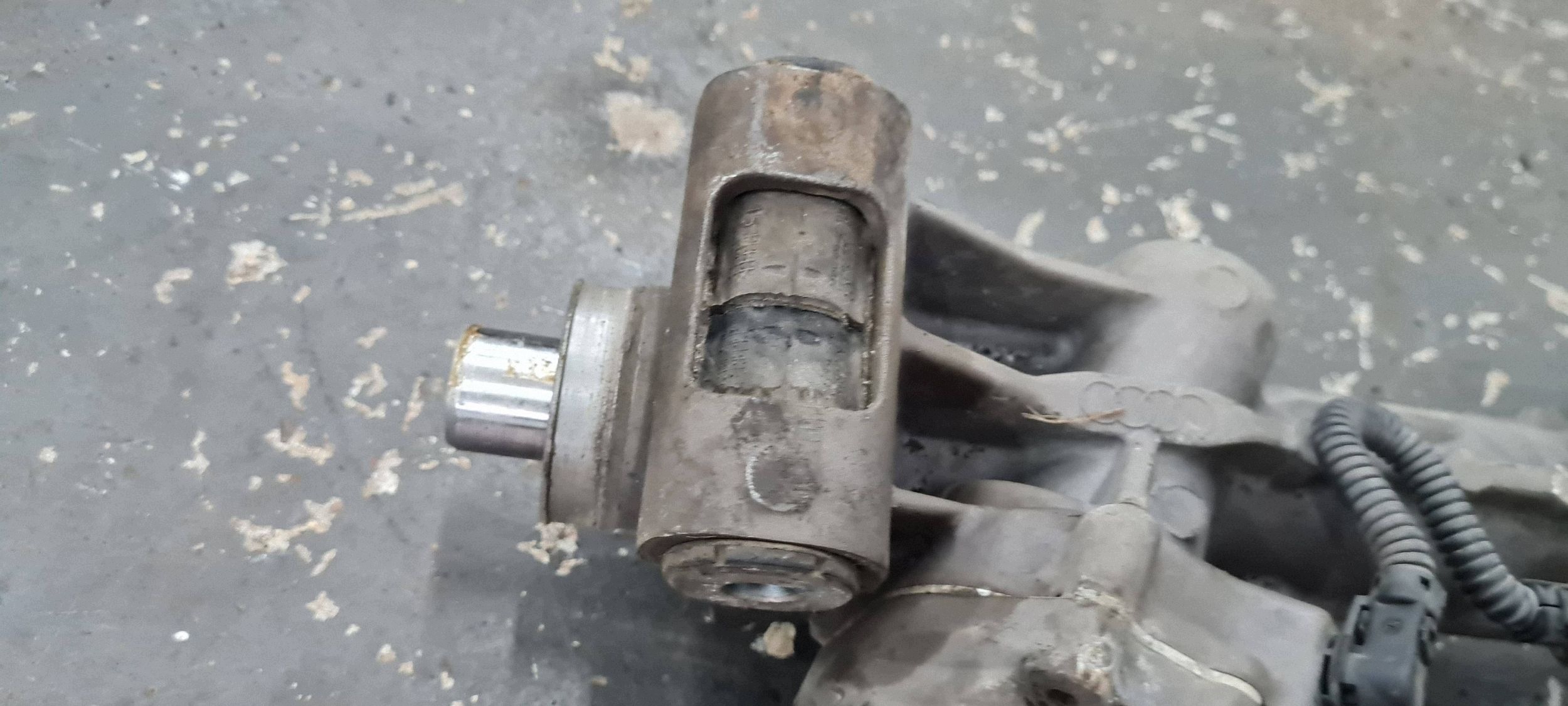Ohjausvaihde Audi A4 B8 A5 8T Käytetty