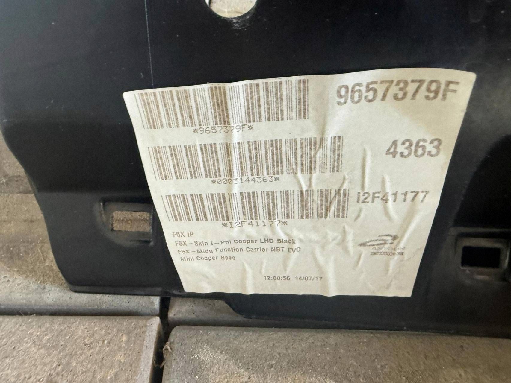 Mini F56 F55 Instrumentpanel Original OEM 9657379F image 10