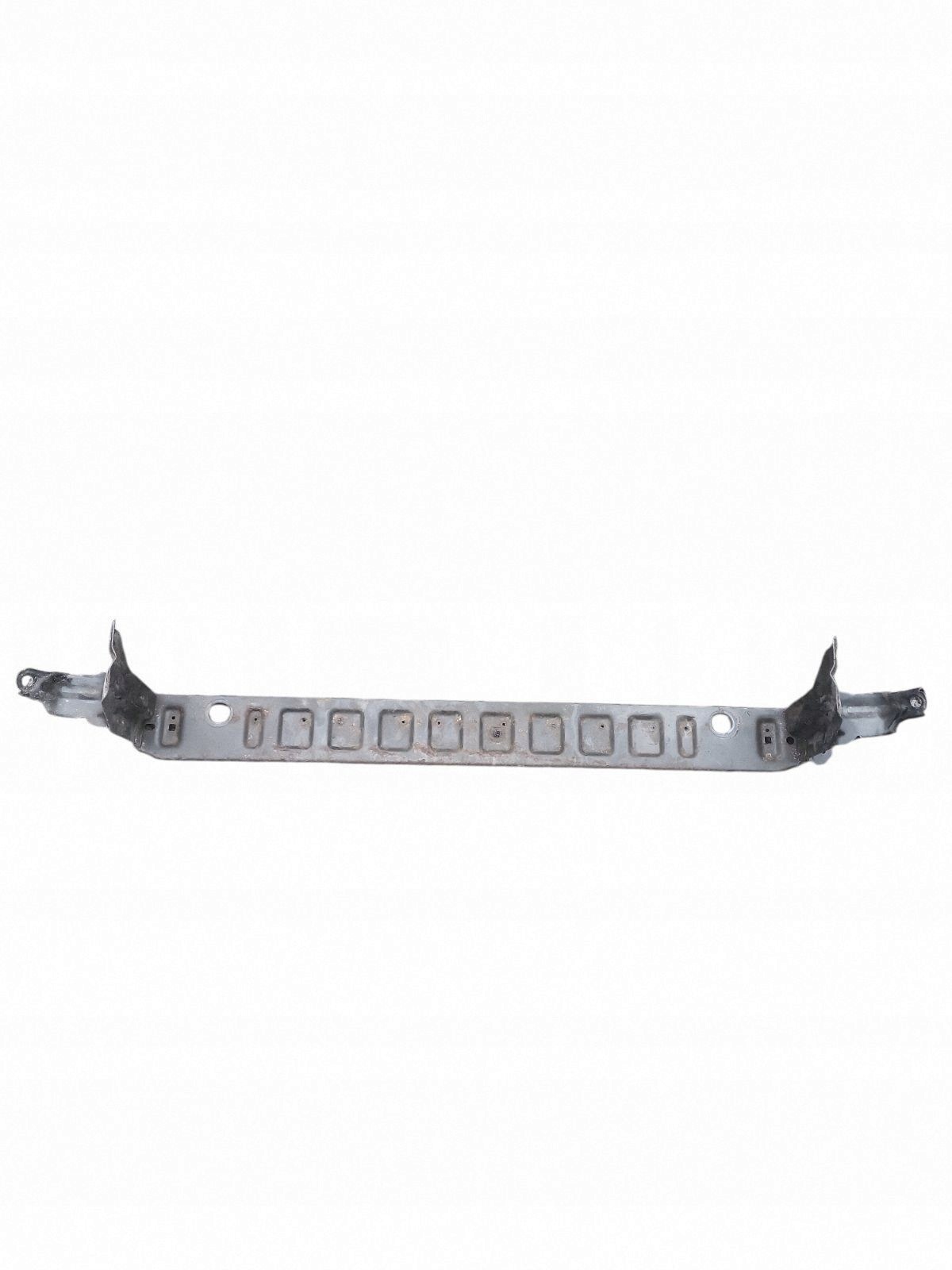 Volvo V60 alaosa jäähdyttimen kiinnike JUT238551