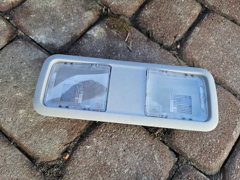 Carcaça da Luz Interna Toyota Highlander XU70 OEM 514-444-464 image 2