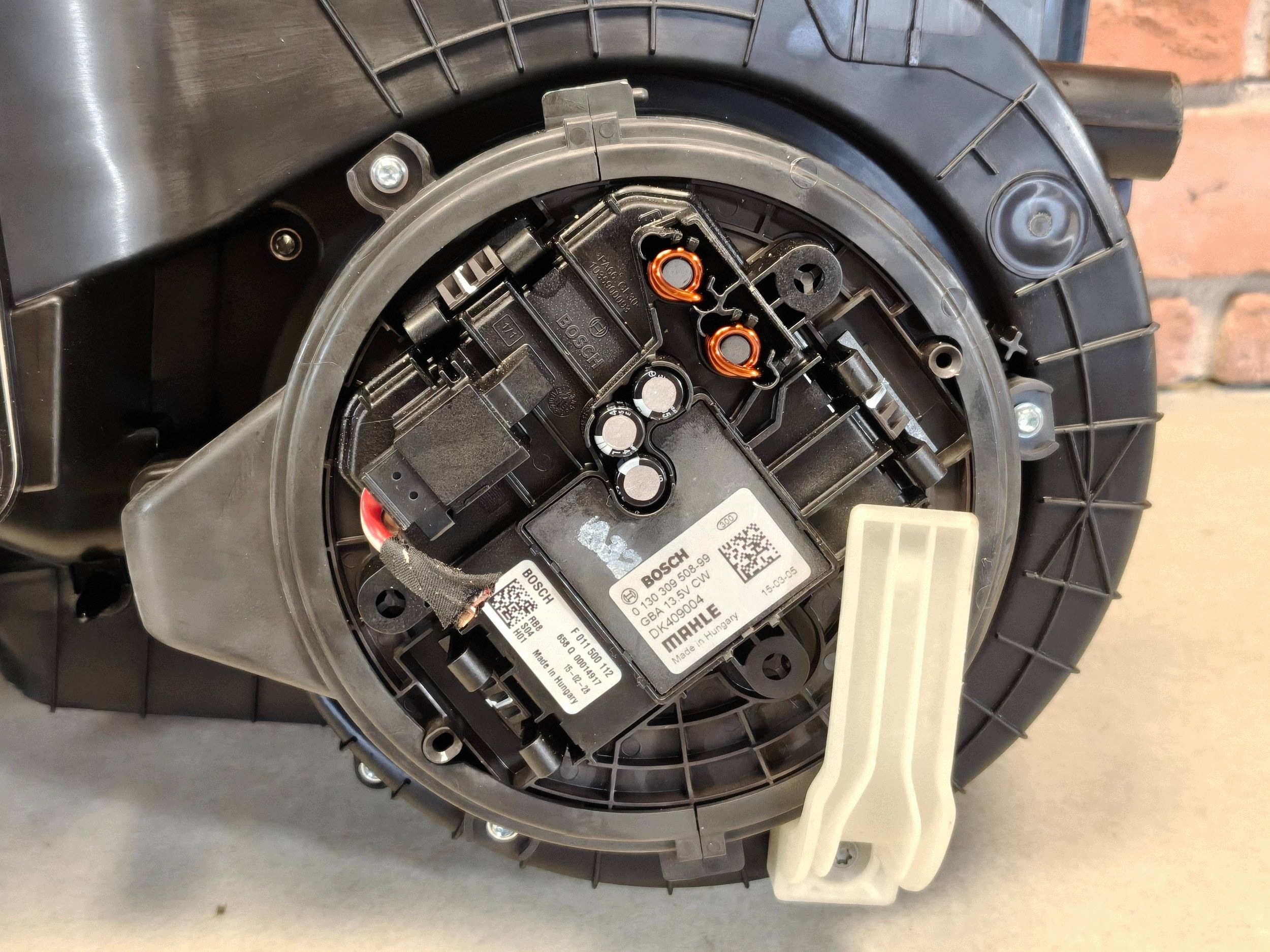 BMW Heater Blower Fan Used 9299697 image 9