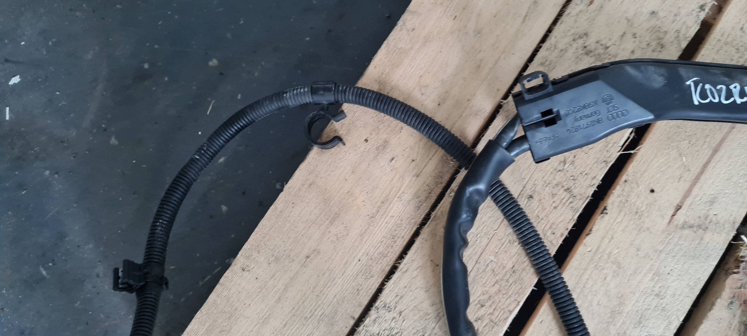 Audi A4/A5 B8 Startkabel 2.0 TDI image 4