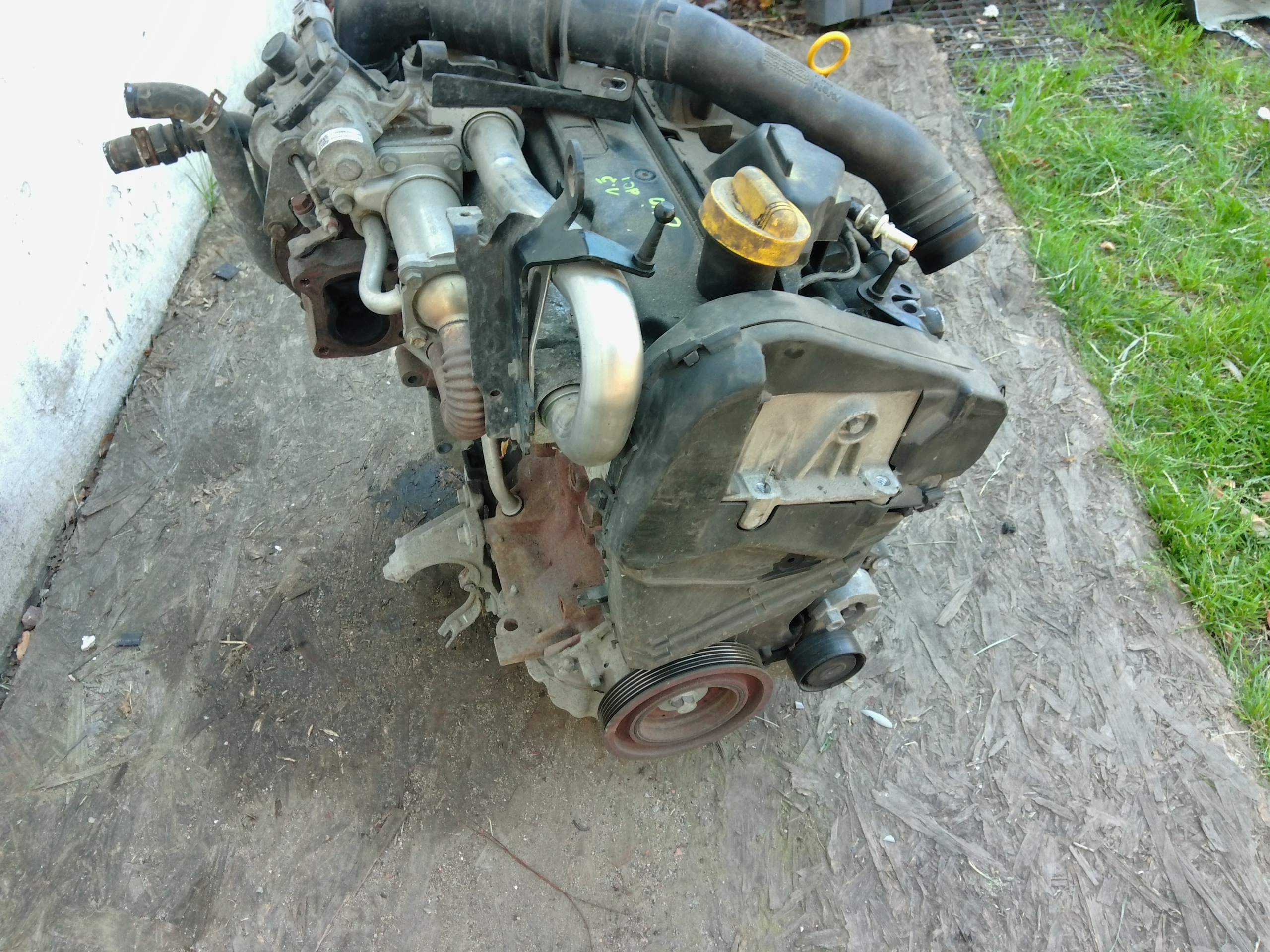 Motor Renault Clio III 1.5 dCi K9K764 Usado image 3