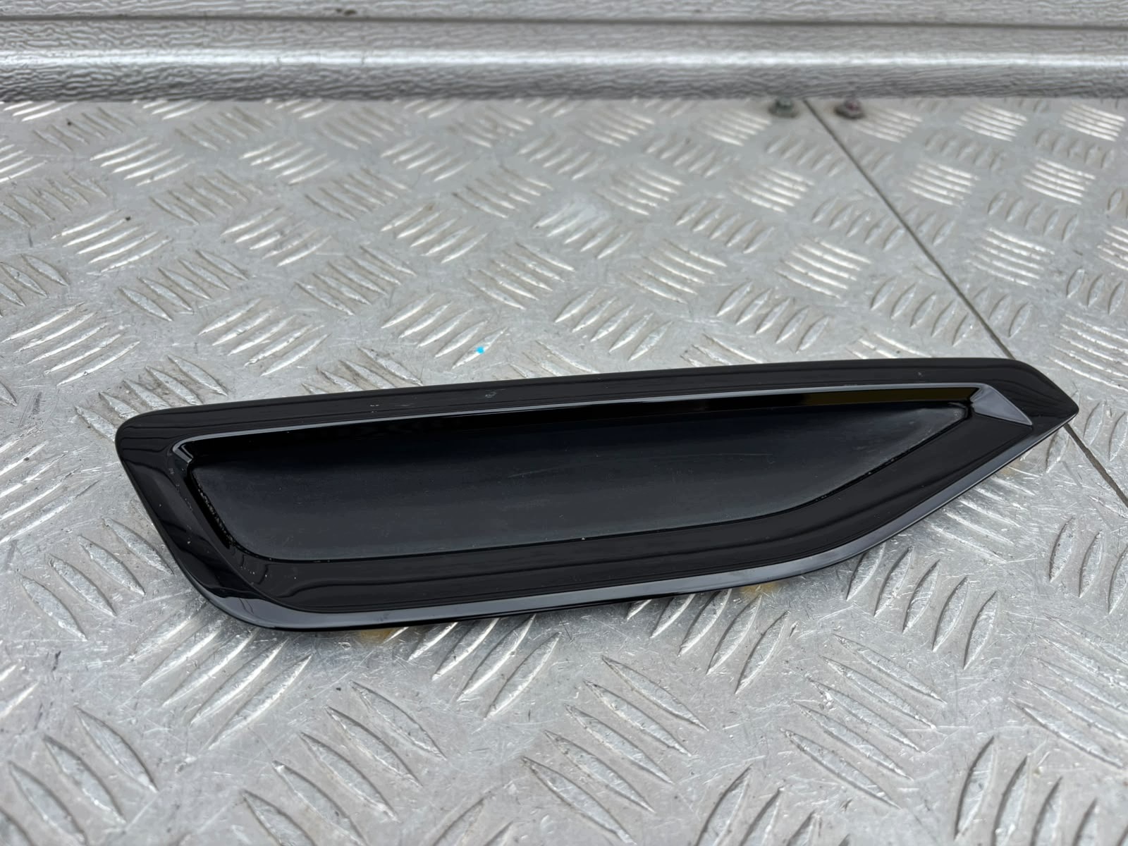BMW X5 G05 Gouttière aile droite 7418176 image 2
