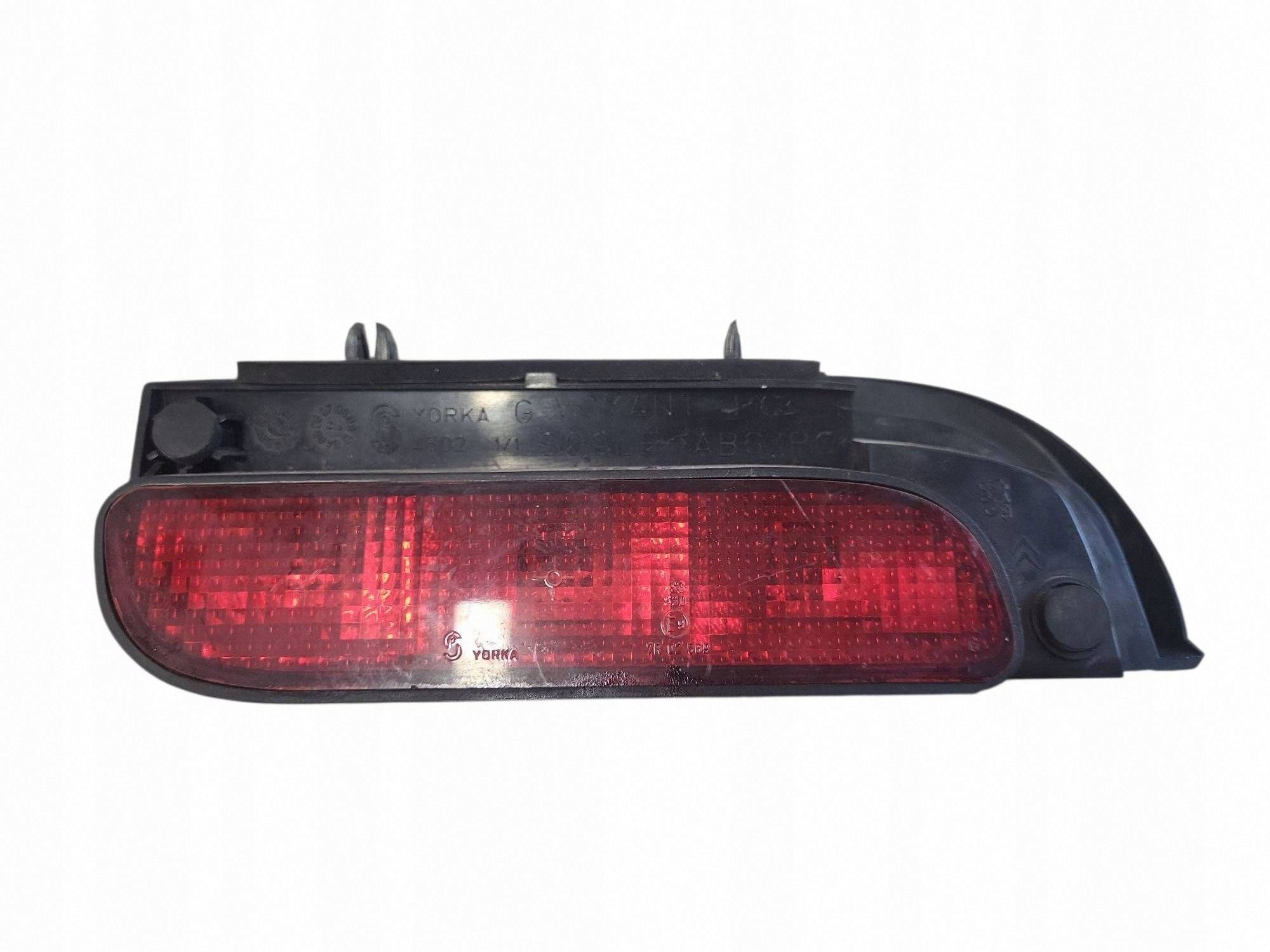 Feu stop CITROËN BERLINGO 7R02569 image 2
