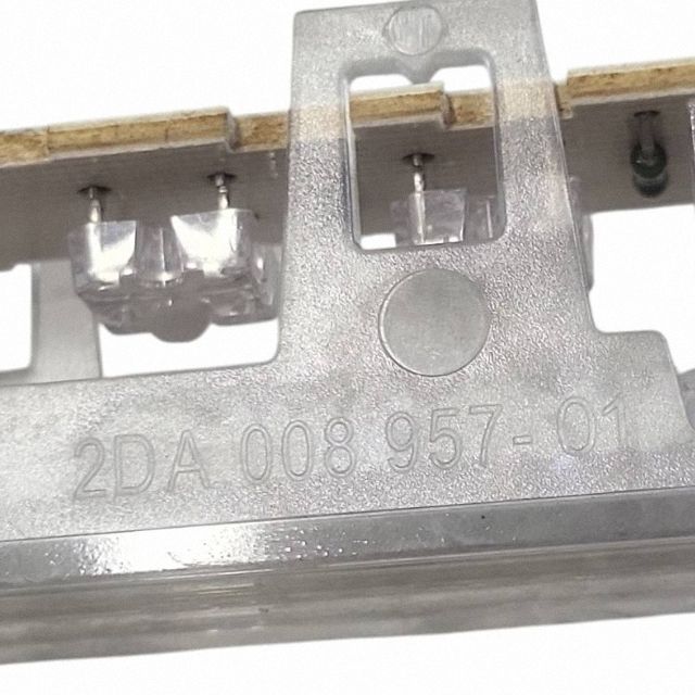 3ème feu stop BMW E87 OEM 2da008957-00 image 6