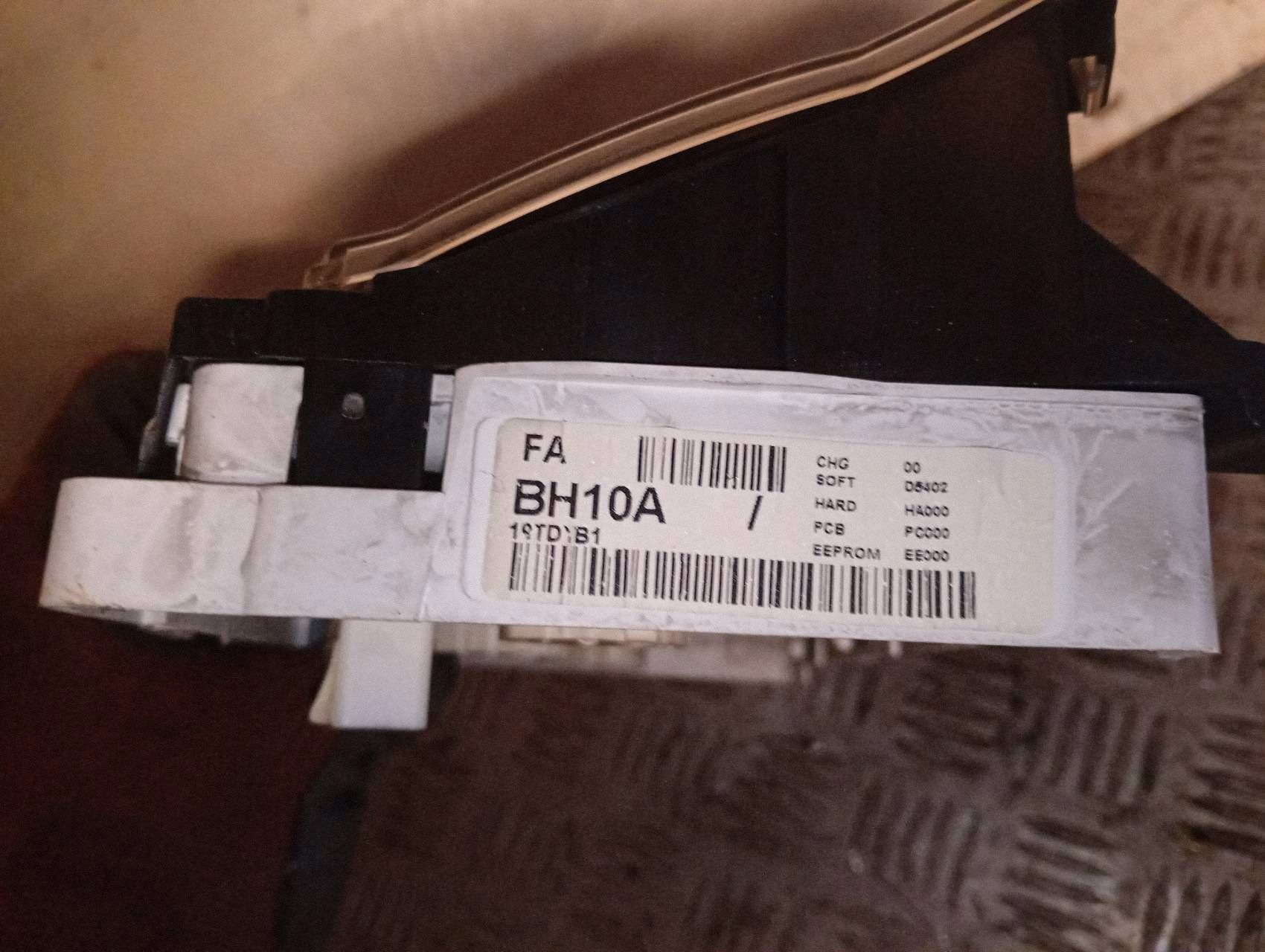 Nissan Note 1.4 16V mittari (E11) BH10A image 4