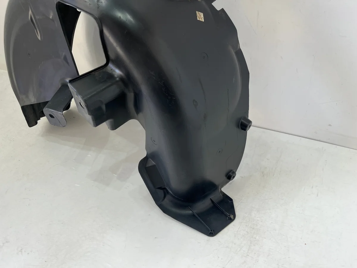 Renault Captur II Bakre Skärmkant Höger image 6