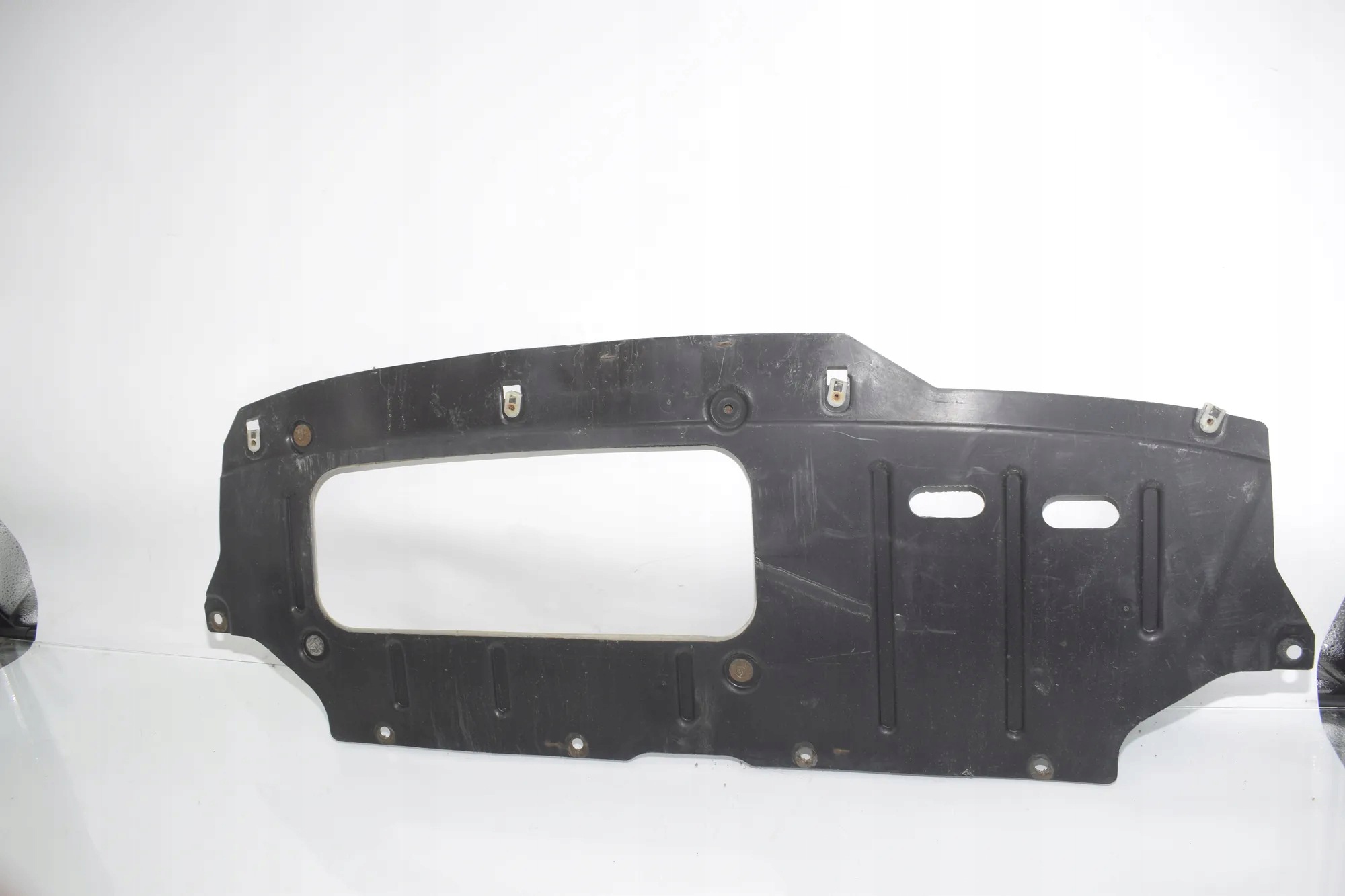 Protetor Chassi BMW i3 (I01) Usado OEM image 2