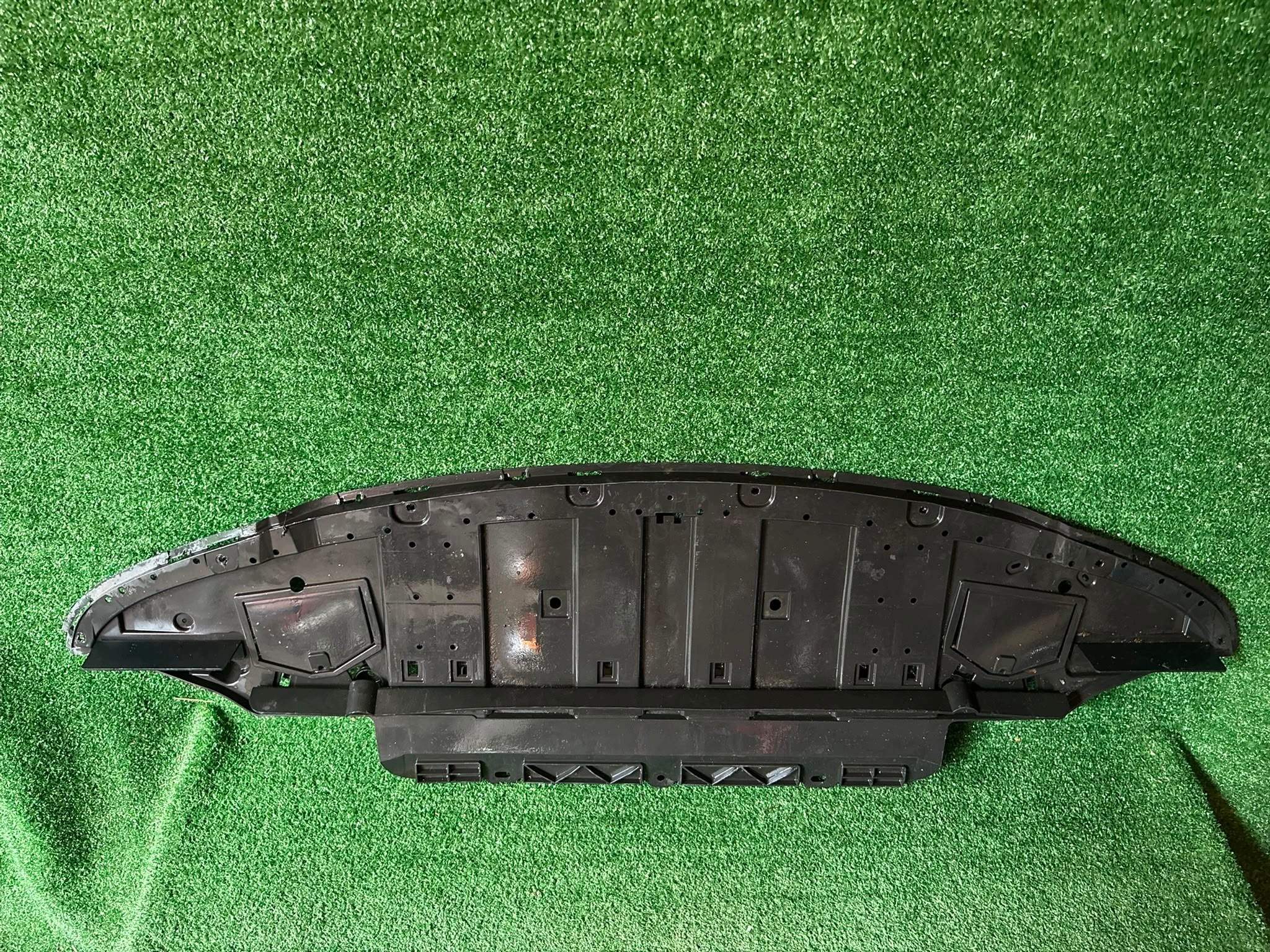 Renault Twingo 3 Nedre Frontdiffusor 822355796R image 2