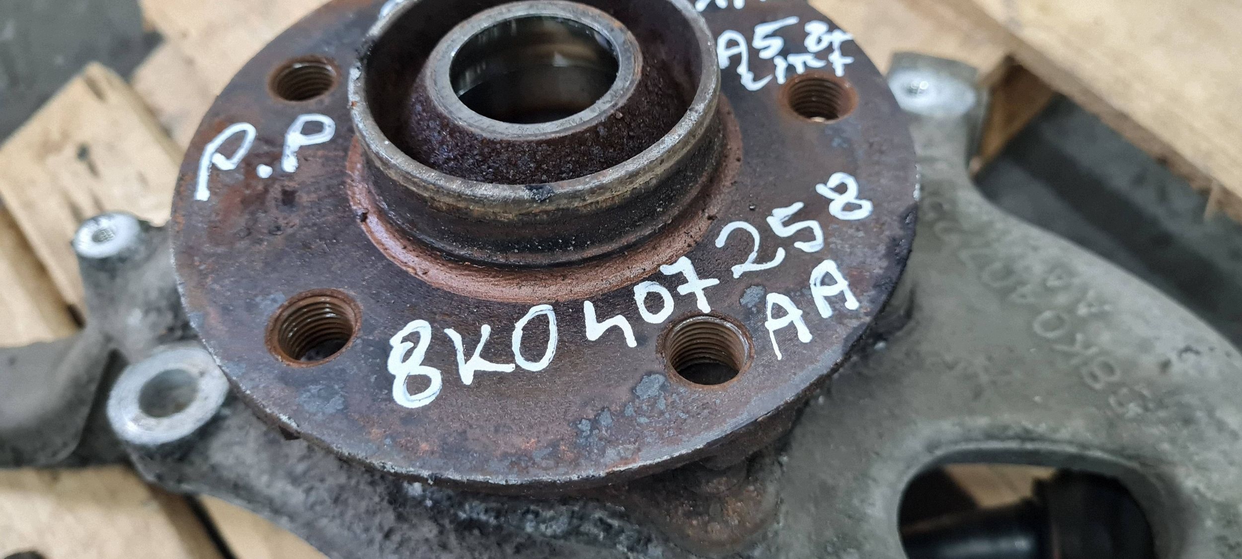 Audi 4G0407254 A Pivot de fusée, suspension image 7