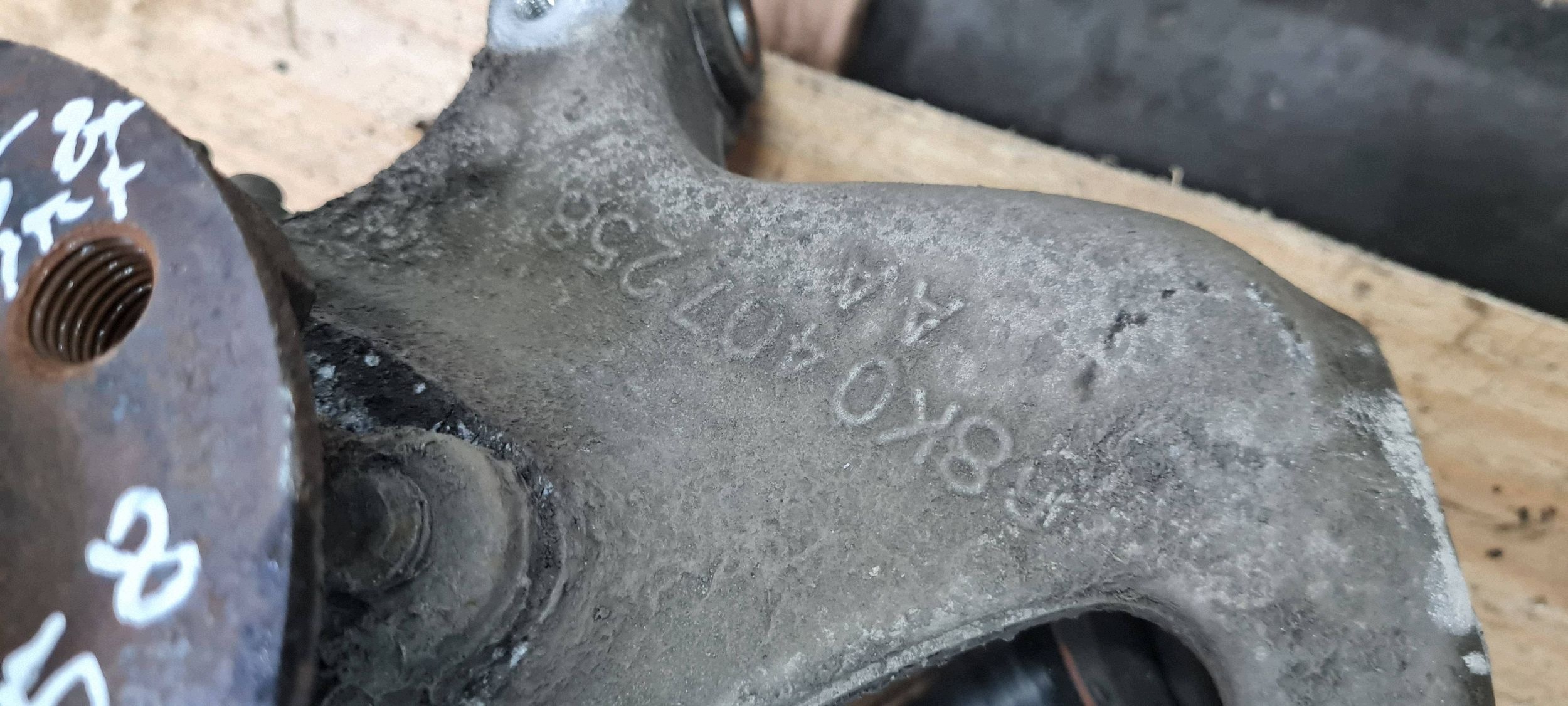 Audi 4G0407254 A Pivot de fusée, suspension image 8