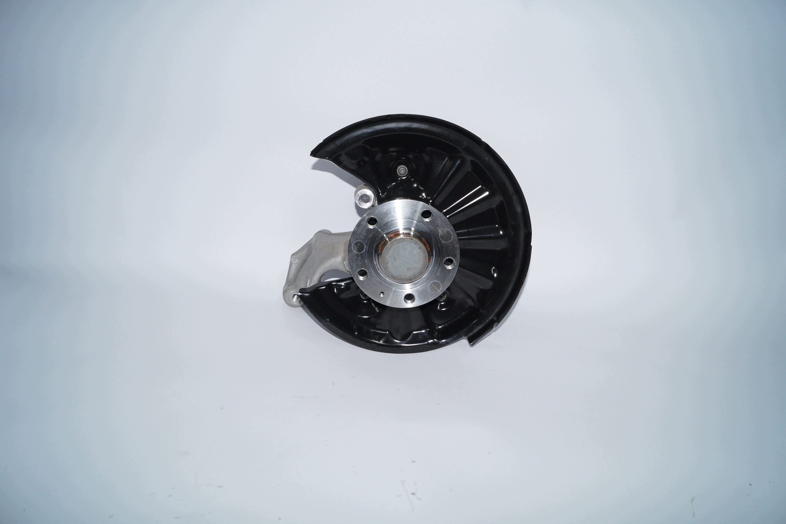 VW Achsschenkel hinten links 5QA505435A