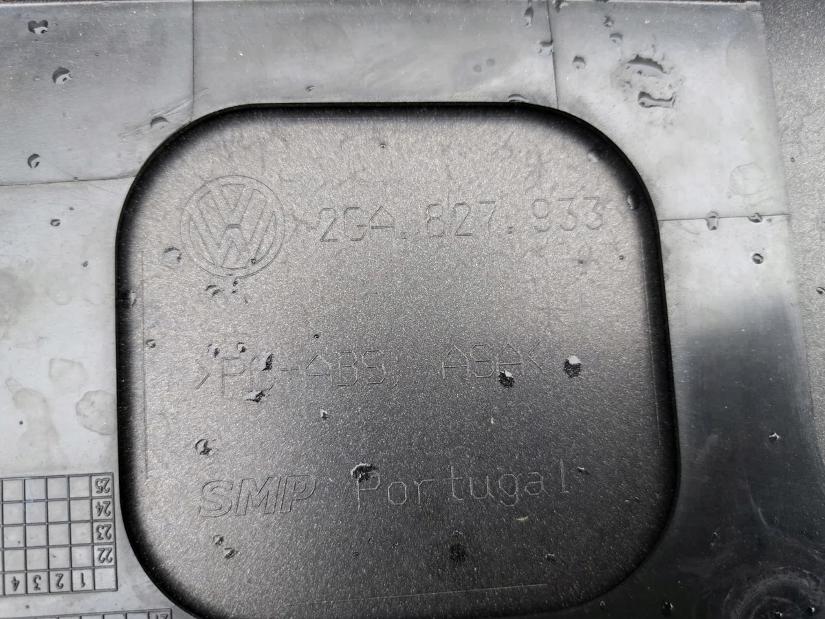 Spoiler hayon VW T-ROC 2GA827933G image 3