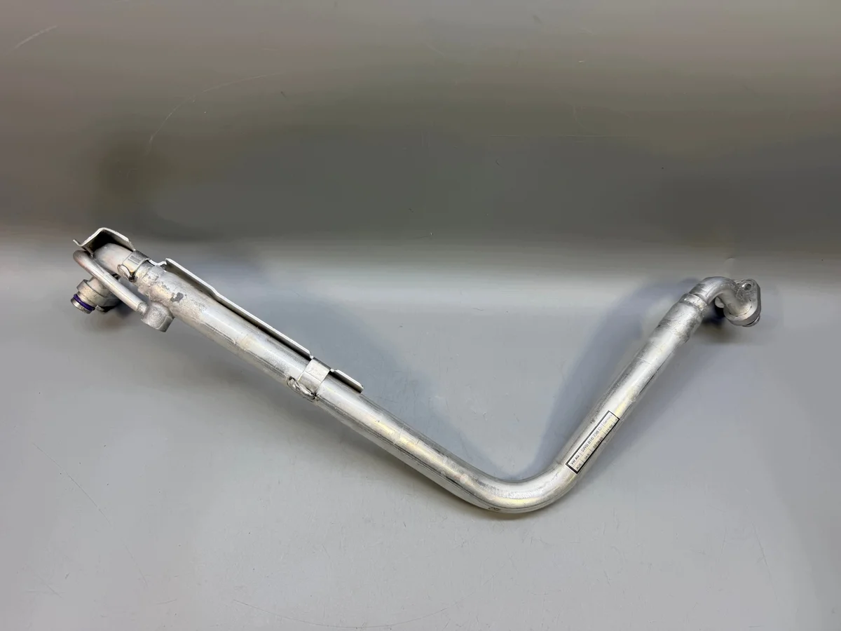 VW Passat B8/B9 ilmastointiputki 5WB816738C