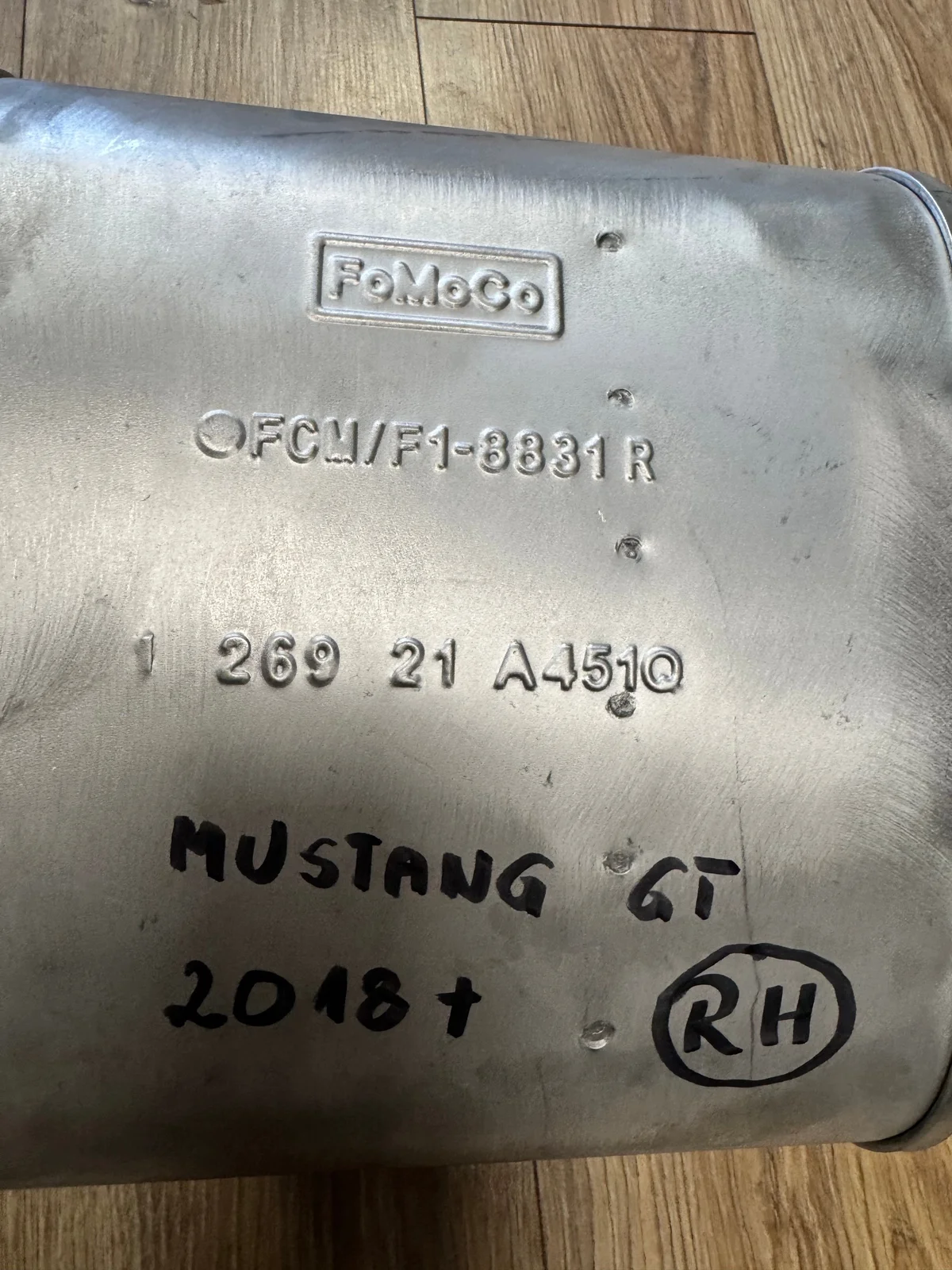 Ford Mustang GT Aktivauspuff Rechts OEM image 10