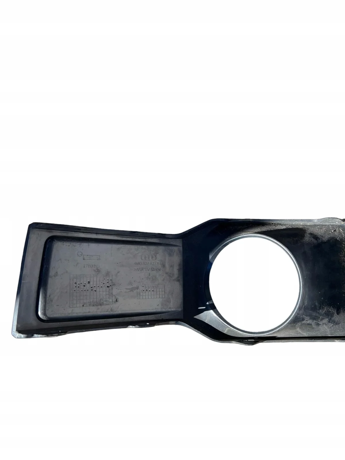 Audi Q7 Cache Radar Avant Gauche OEM 4M0807823B