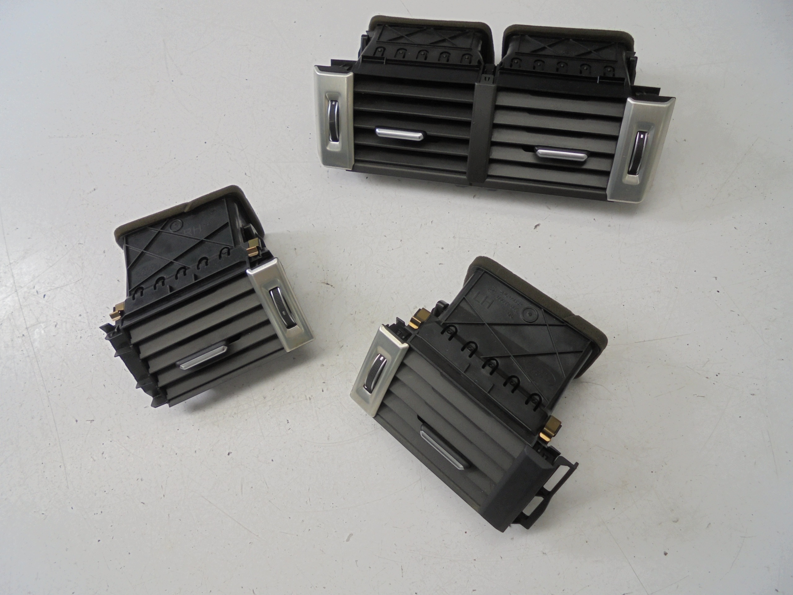 Grille de ventilation Range Rover Evoque L538 occasion image 3