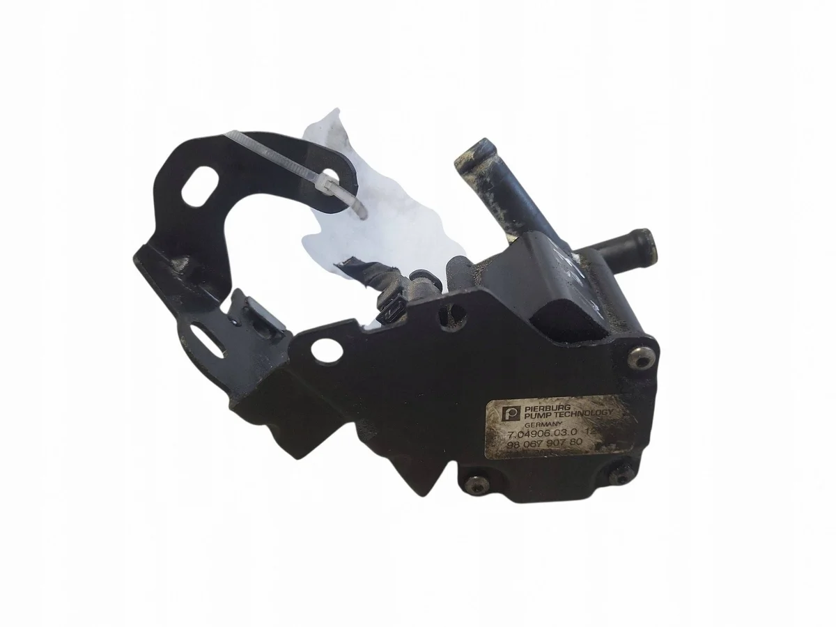 Extra vattenpump Peugeot 5008 OEM 704906010 image 4