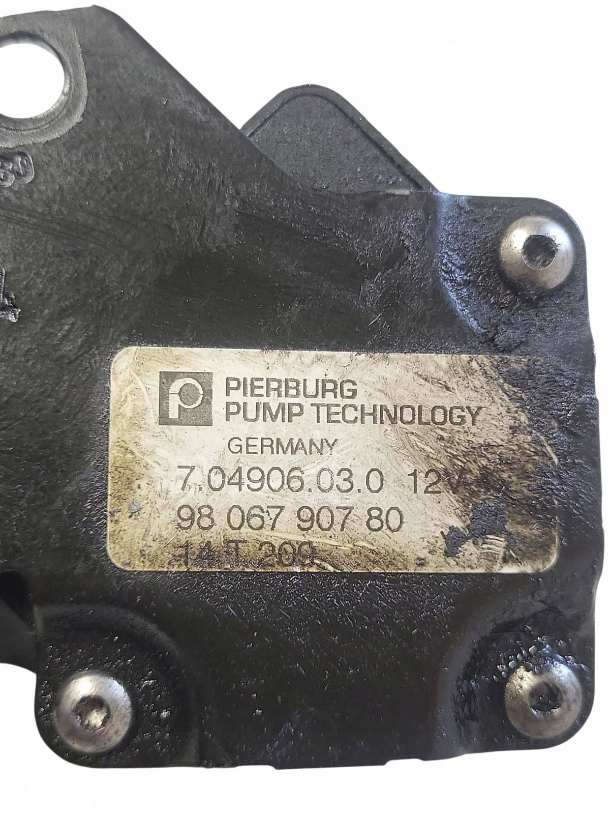 Extra vattenpump Peugeot 5008 OEM 704906010 image 5