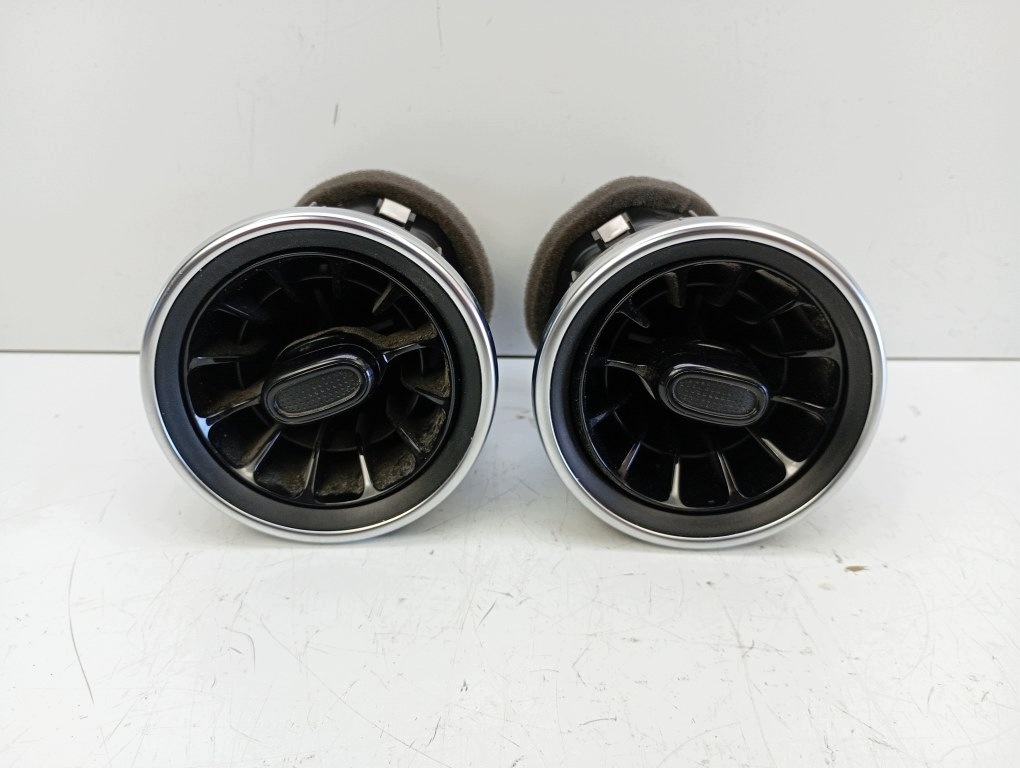 Grille de ventilation Mercedes Sprinter W907 A9108303501 image 2