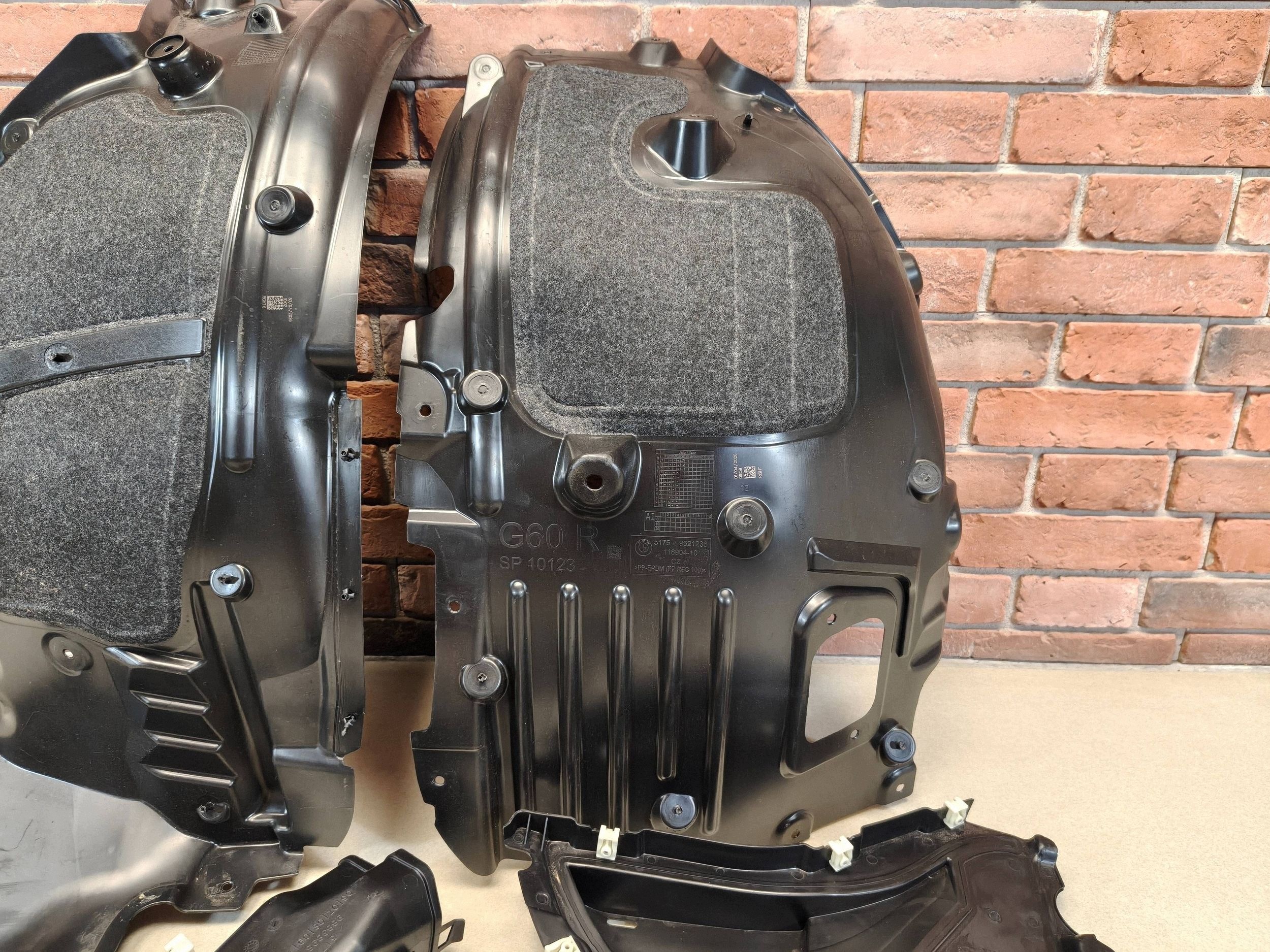 Passe-roue avant droit BMW G60 M Pack 9621236 image 3
