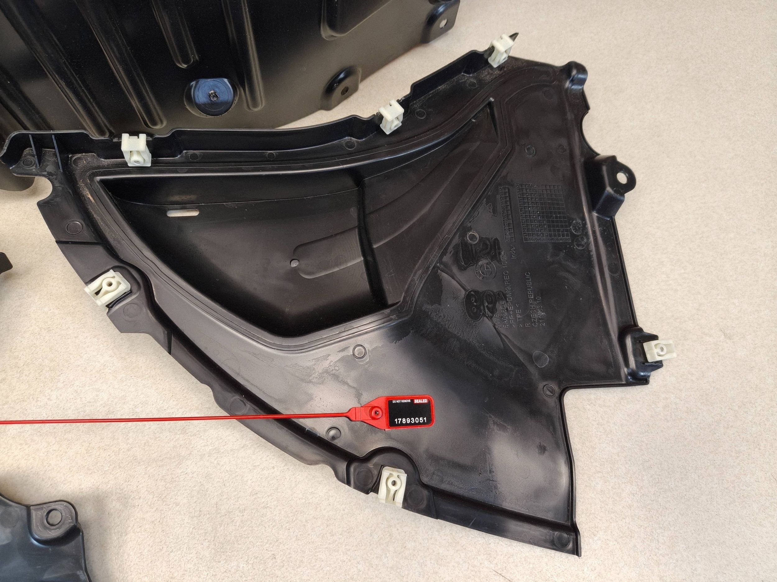 Passe-roue avant droit BMW G60 M Pack 9621236 image 5
