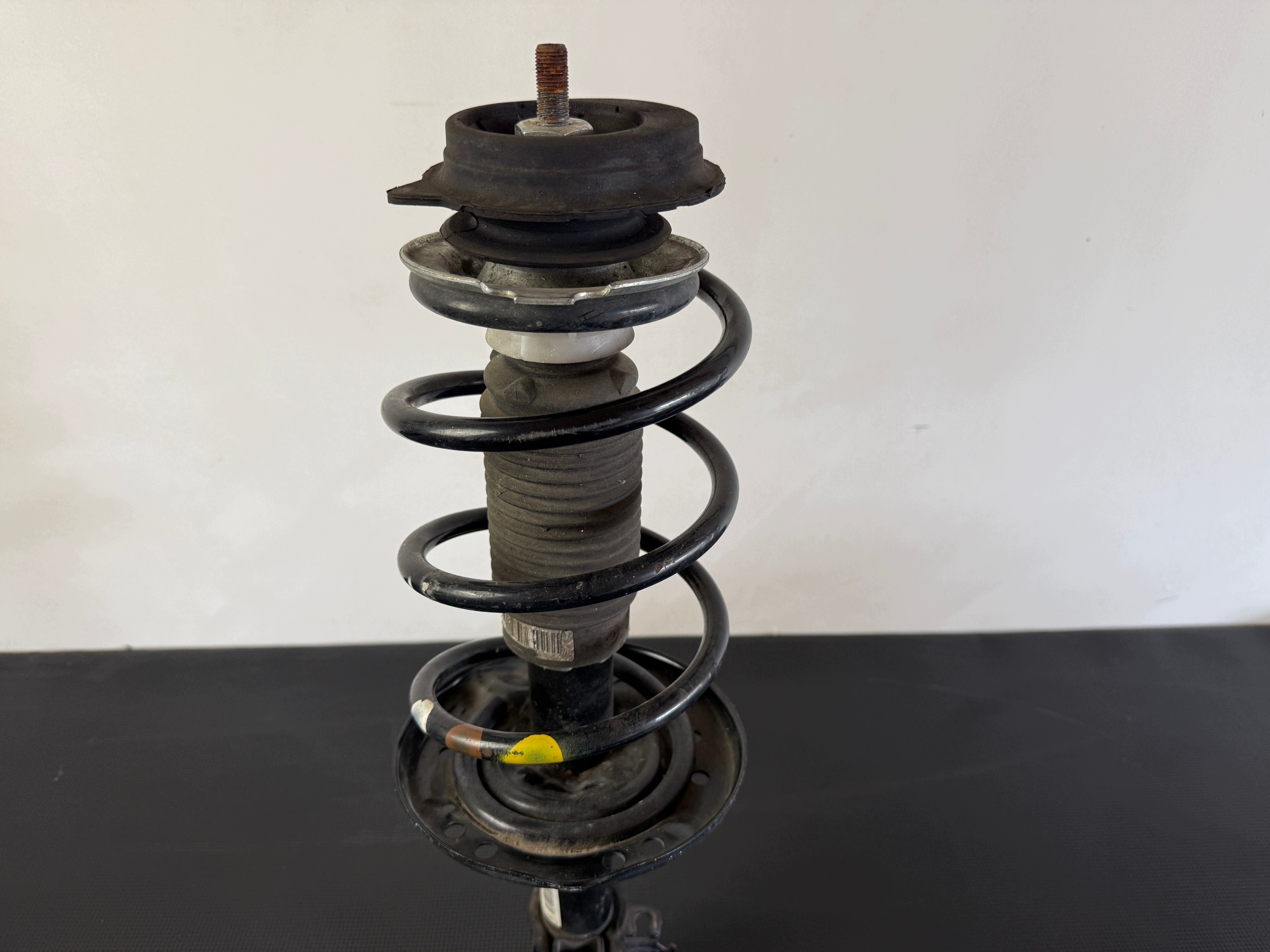 Front Right Shock Absorber Fiat 500 2015- OEM 51872600