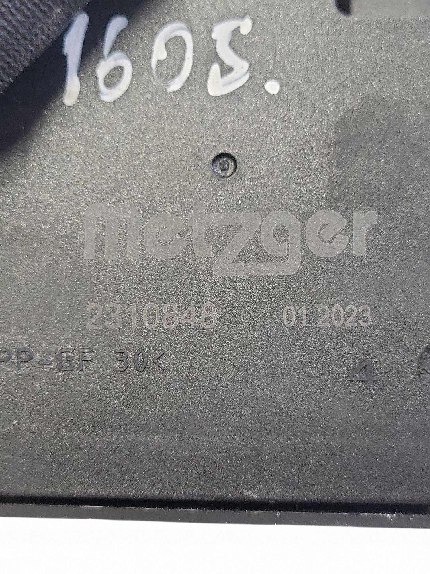 Bagkluckelås VW Passat B7 Alltrack (365) image 5