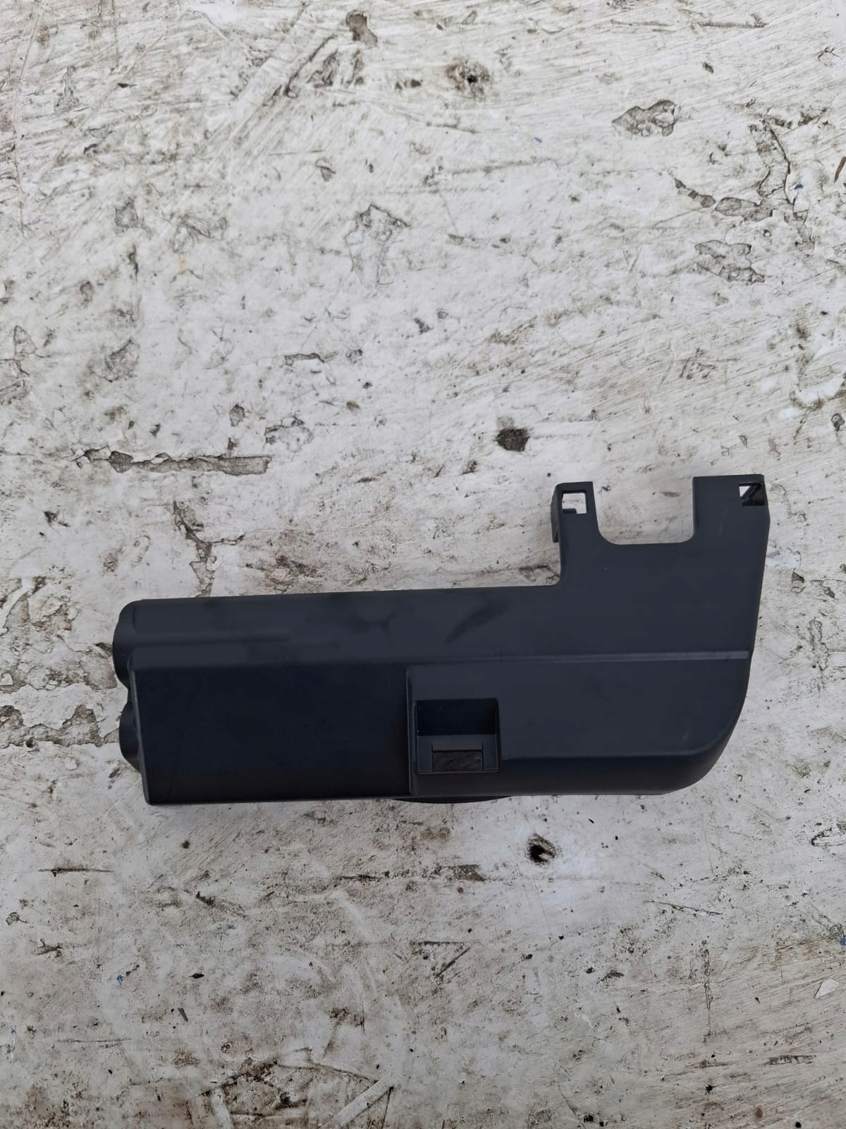 Audi A4 B9 8W0937132 Proteção Terminal image 3