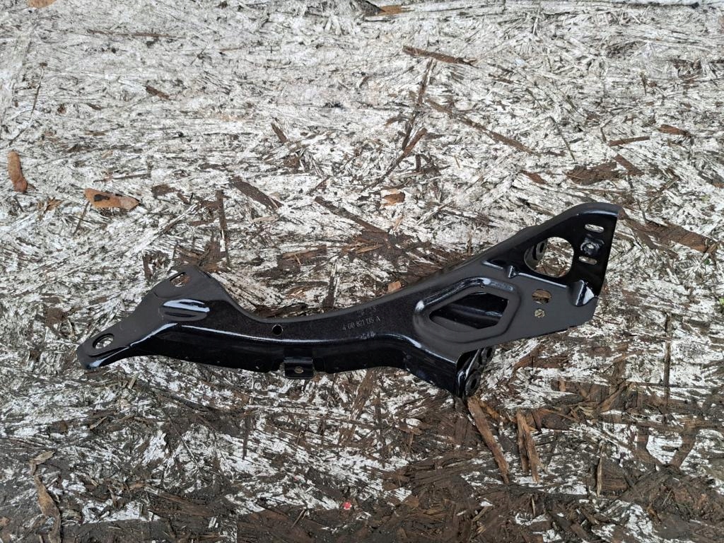 Audi A6 C7 Soporte Guardabarros Izquierdo Original