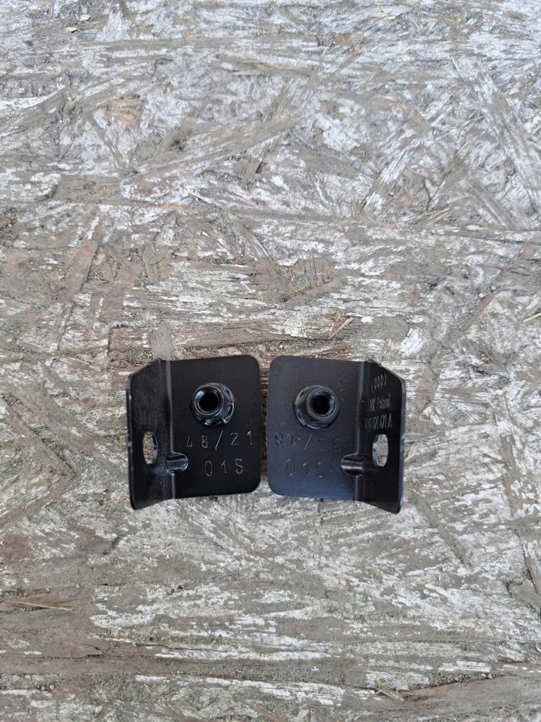 Audi A8 D5 Suportes de Guarda-lamas 4N08214670