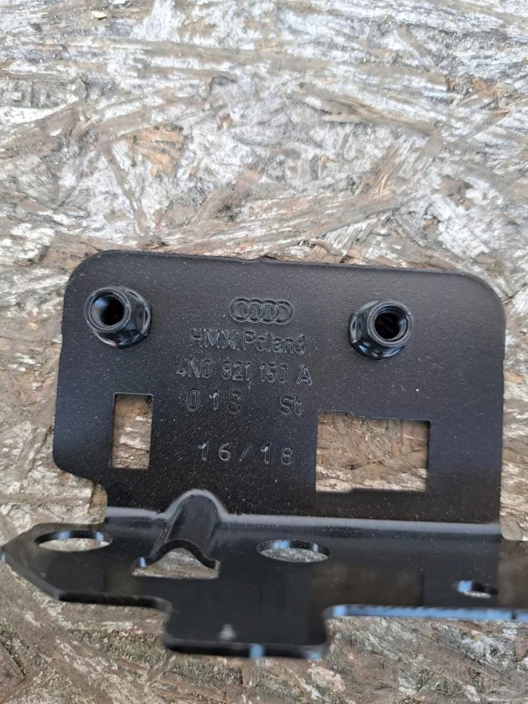 Audi A8 D5 Supports de garde-boue 4N0821132E image 3