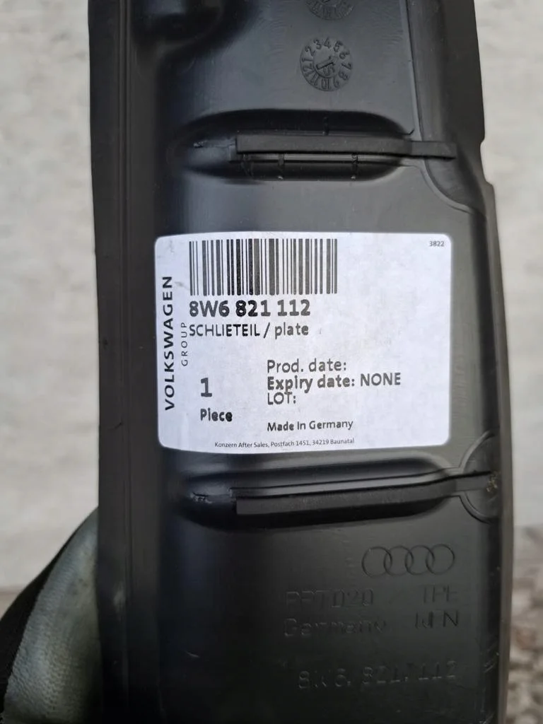 Audi A5 B9 Ljuddämpare Skärm Vänster 8W6821112 image 3