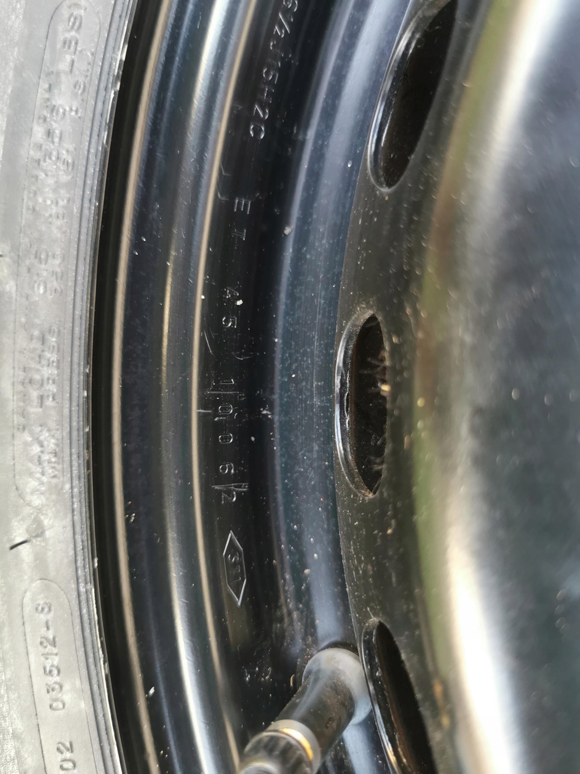 Roda de Aço 15" 4x100 ET43 6Jx15H2 Renault image 9
