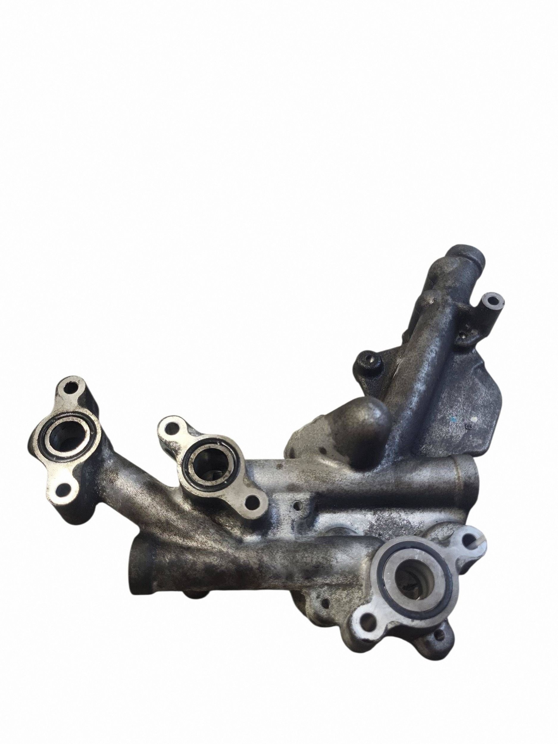 Oliefilterhuis Toyota Avensis T250 Gebruikt