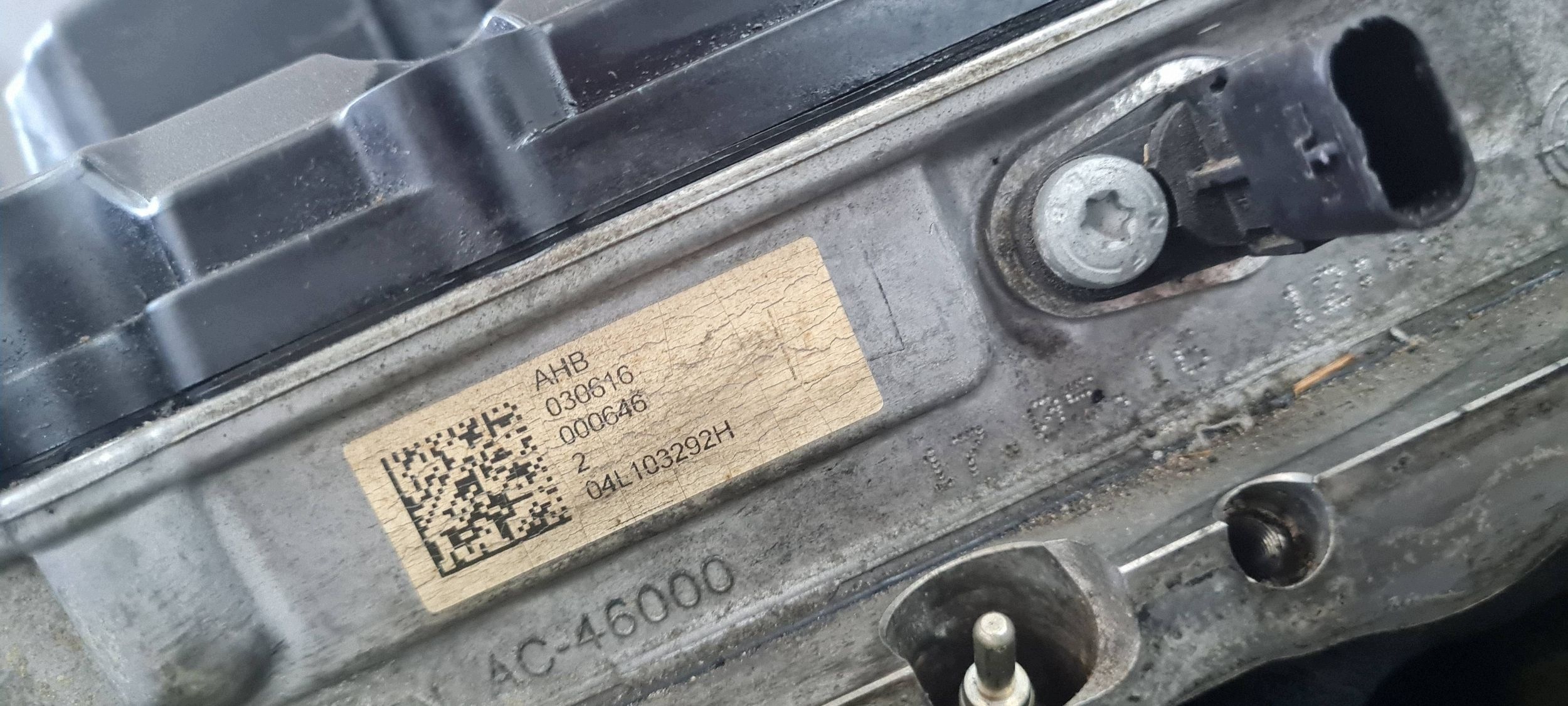 Audi A5 8T 2.0 TDI CNH Motor 04L100091A image 10