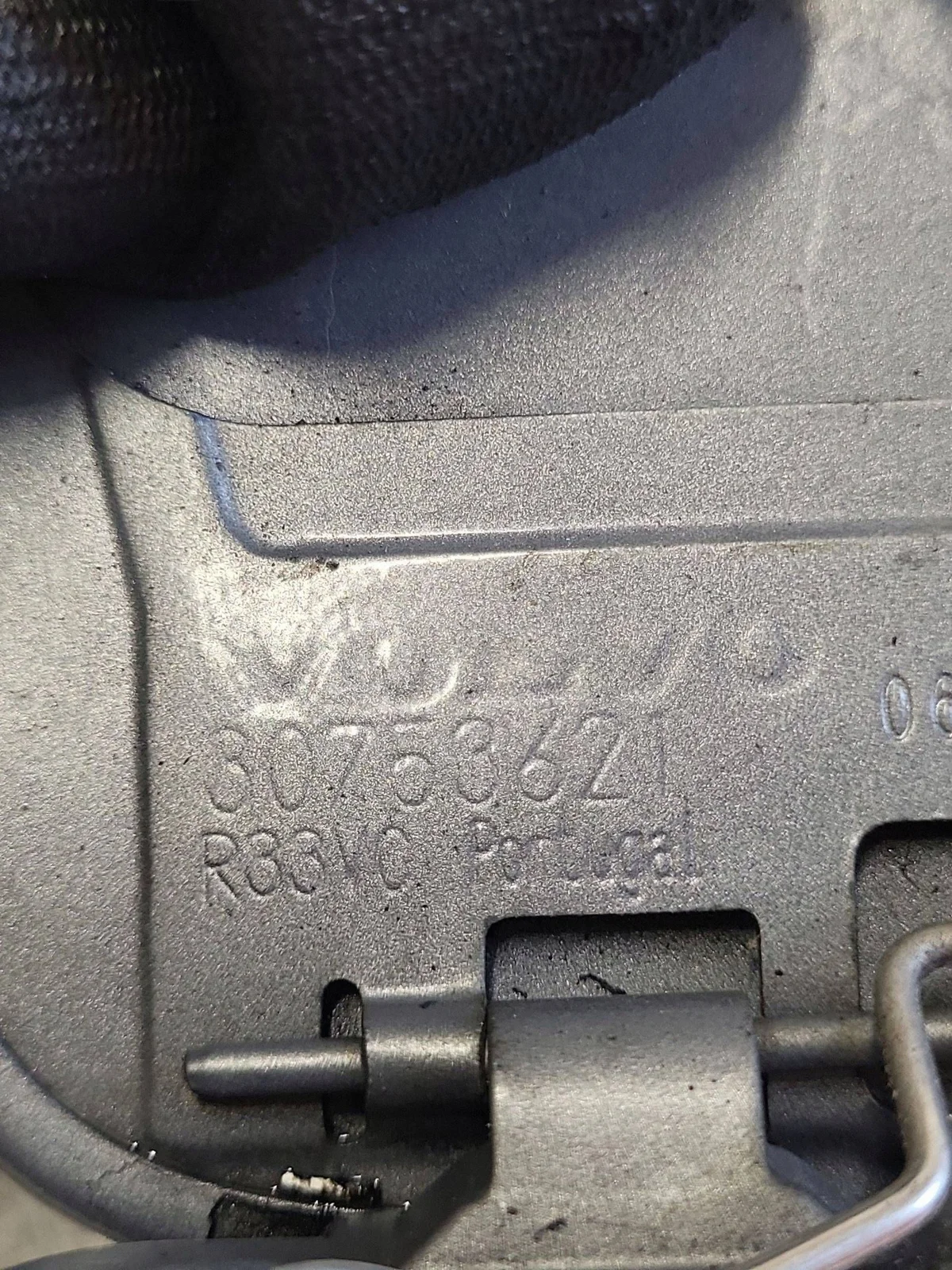 Bouchon réservoir VOLVO V50 30784041 image 4