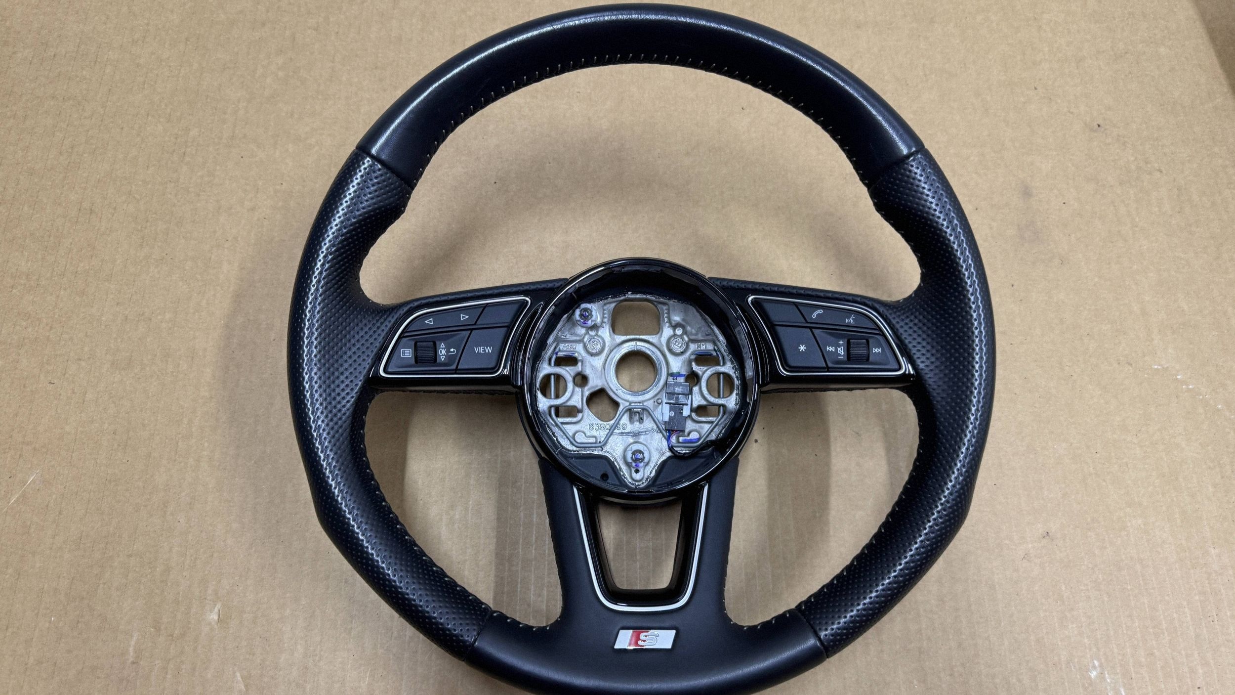 Nahkaratti S-LINE Audi A1 82A 2018-2024 82A419091E image 2