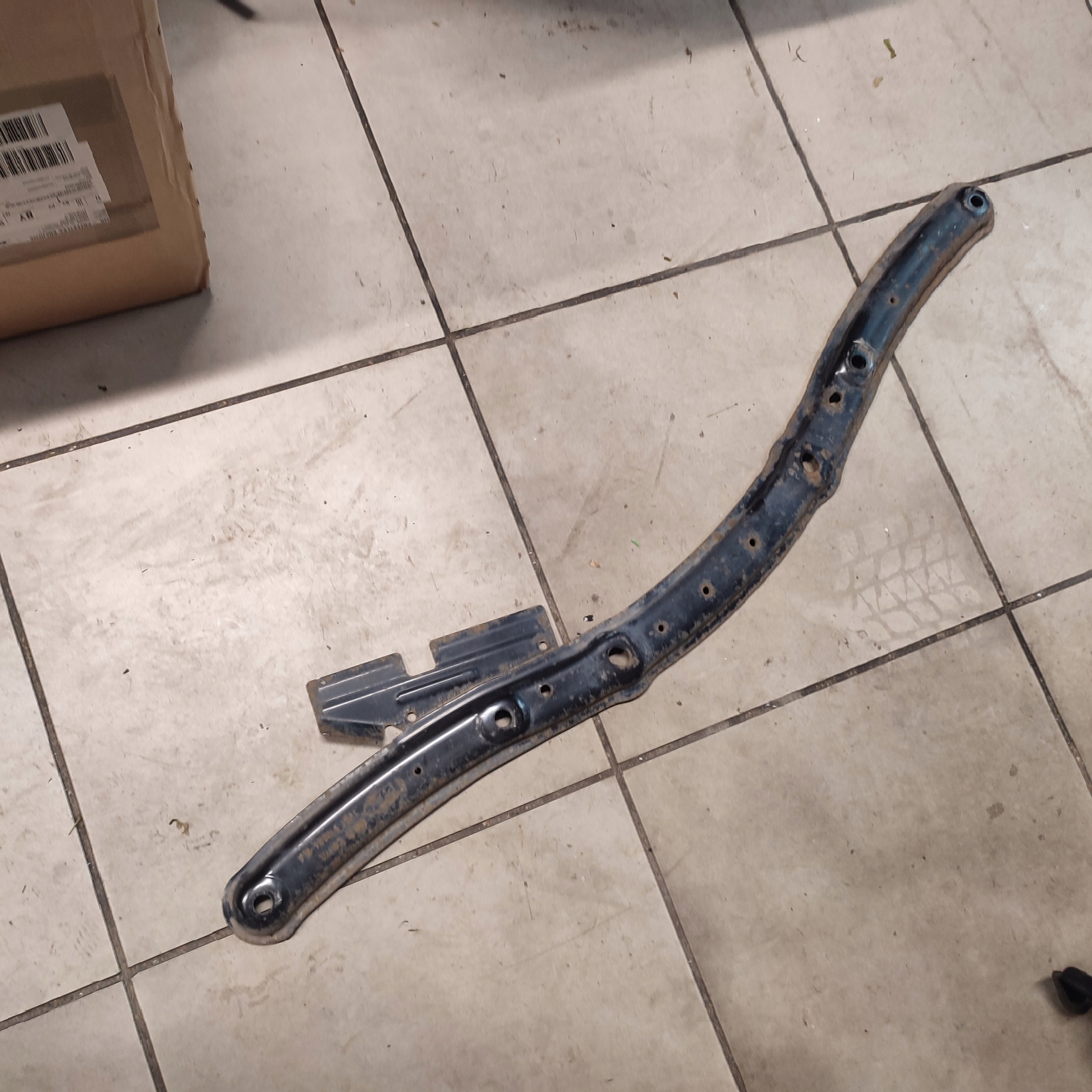 Vahvike DV61-V10684-AA Ford Connect MK2
